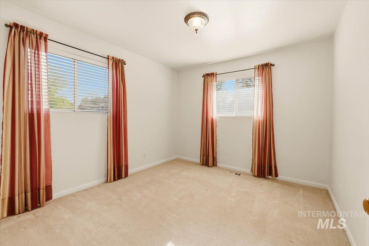 2001 Ray St, Caldwell, Idaho 83605, 3 Bedrooms, 2 Bathrooms, Residential For Sale, Price $395,000, 98981028