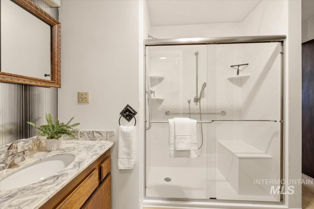 2001 Ray St, Caldwell, Idaho 83605, 3 Bedrooms, 2 Bathrooms, Residential For Sale, Price $395,000, 98981028