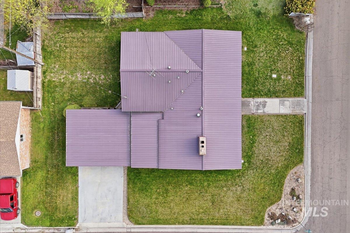 2001 Ray St, Caldwell, Idaho 83605, 3 Bedrooms, 2 Bathrooms, Residential For Sale, Price $395,000, 98981028