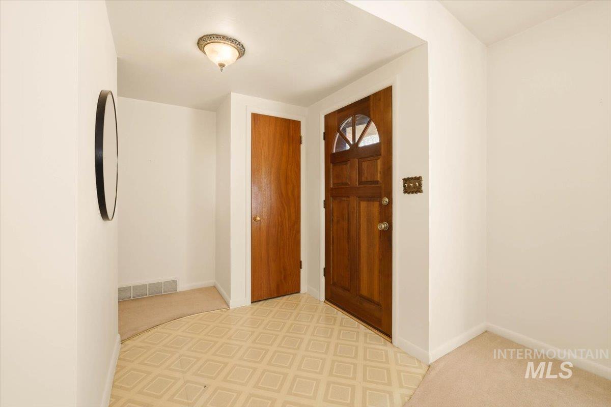 2001 Ray St, Caldwell, Idaho 83605, 3 Bedrooms, 2 Bathrooms, Residential For Sale, Price $395,000, 98981028