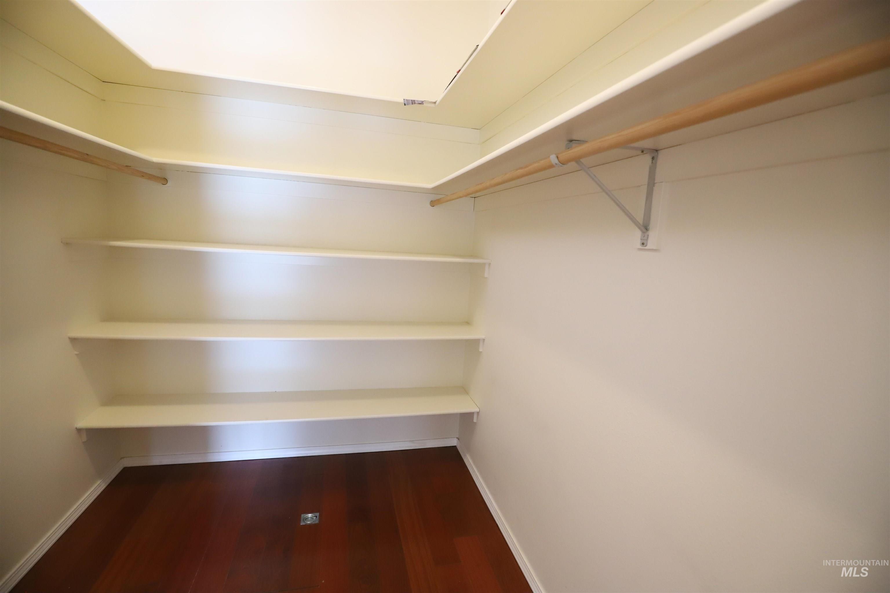 1368 Stoneybrook Circle, Twin Falls, Idaho 83301, 6 Bedrooms, 3.5 Bathrooms, Residential For Sale, Price $689,900, 98981030