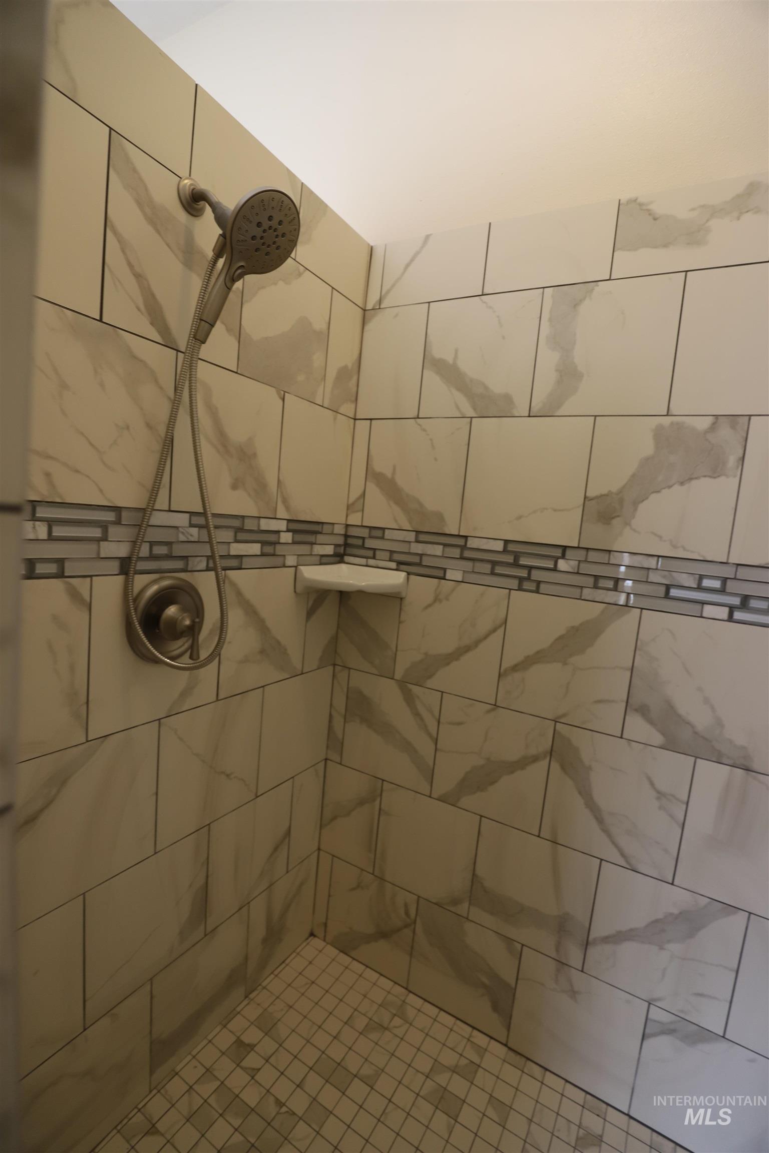 1368 Stoneybrook Circle, Twin Falls, Idaho 83301, 6 Bedrooms, 3.5 Bathrooms, Residential For Sale, Price $689,900, 98981030