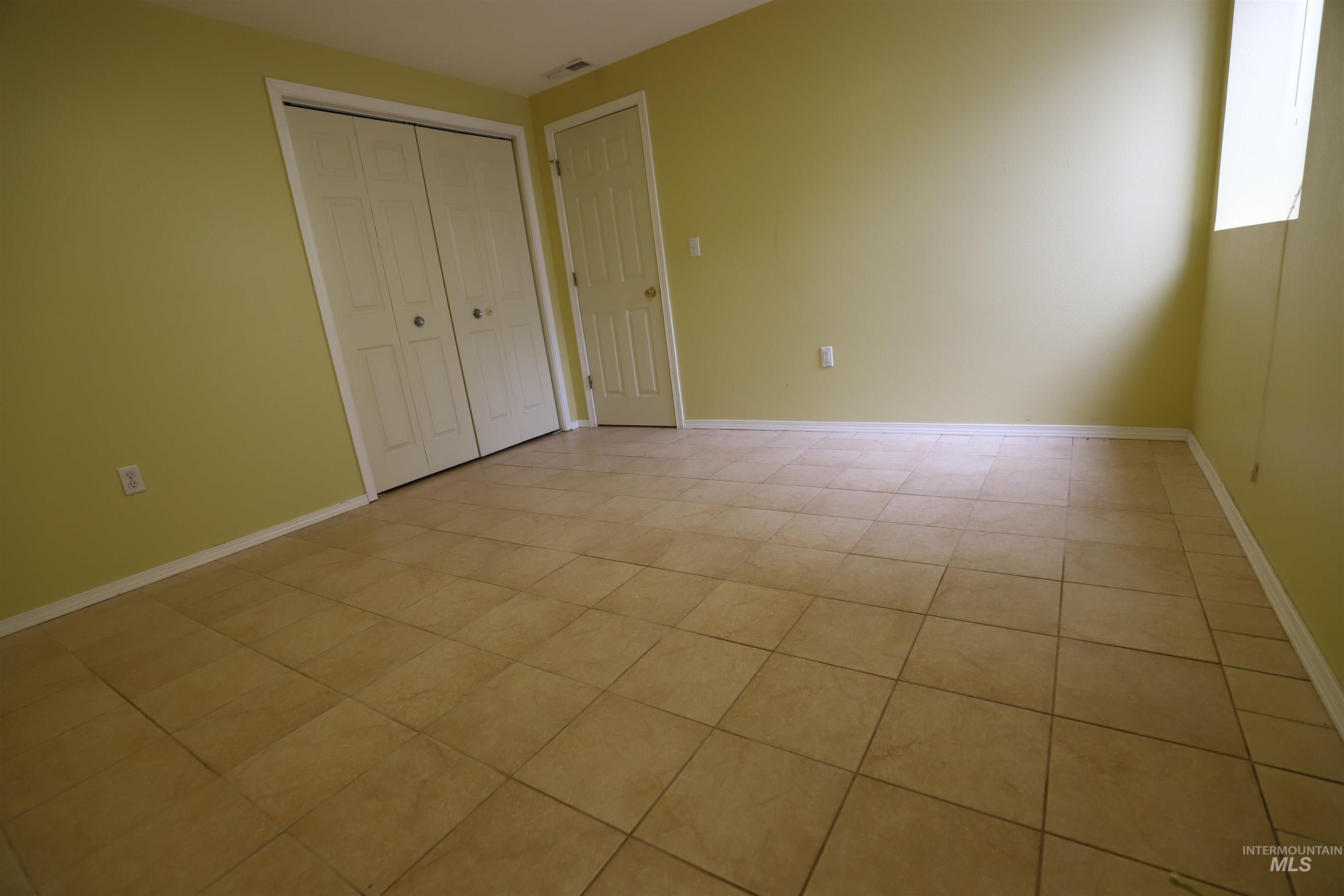 1368 Stoneybrook Circle, Twin Falls, Idaho 83301, 6 Bedrooms, 3.5 Bathrooms, Residential For Sale, Price $689,900, 98981030