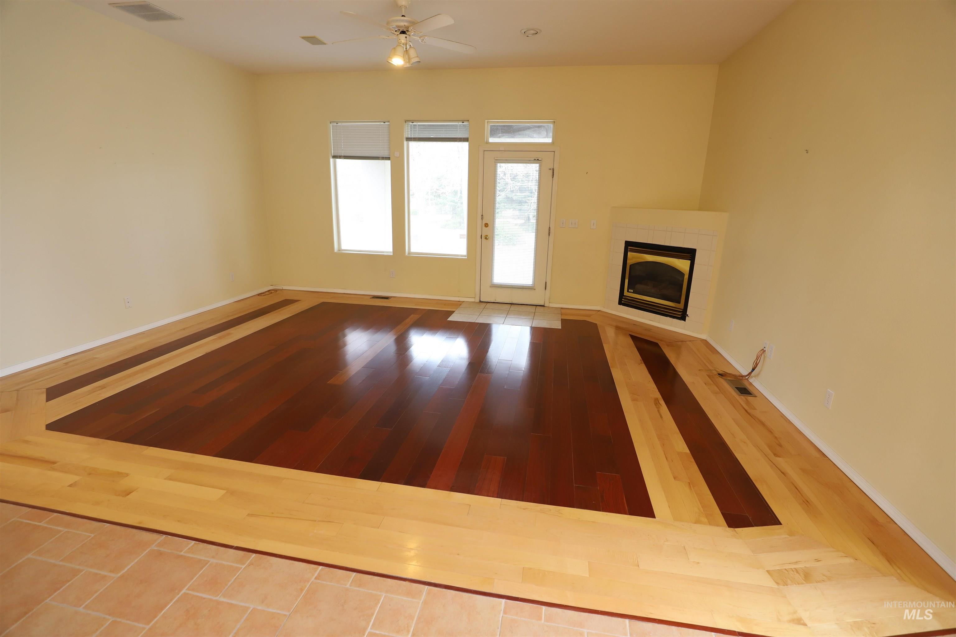 1368 Stoneybrook Circle, Twin Falls, Idaho 83301, 6 Bedrooms, 3.5 Bathrooms, Residential For Sale, Price $689,900, 98981030