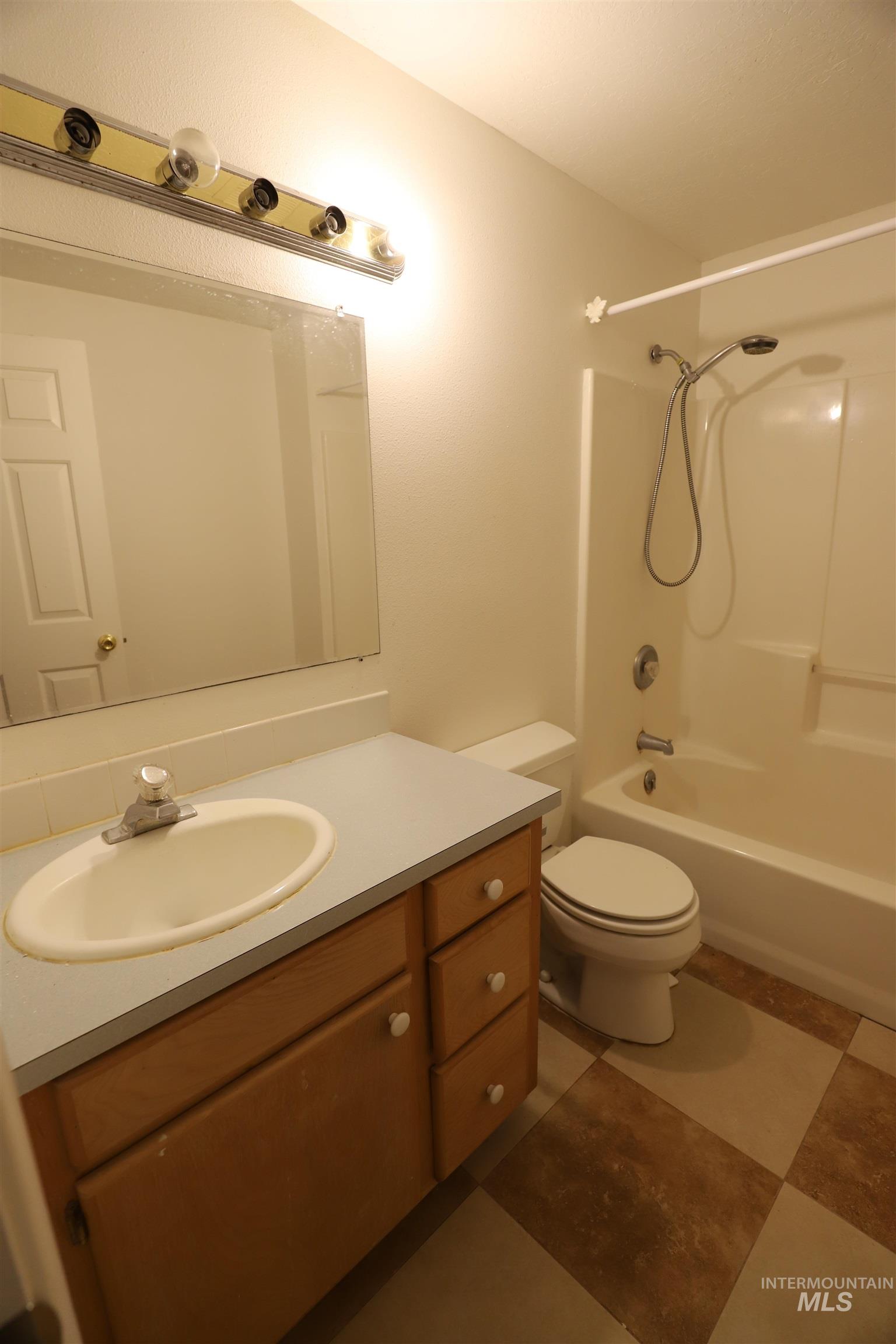 1368 Stoneybrook Circle, Twin Falls, Idaho 83301, 6 Bedrooms, 3.5 Bathrooms, Residential For Sale, Price $689,900, 98981030