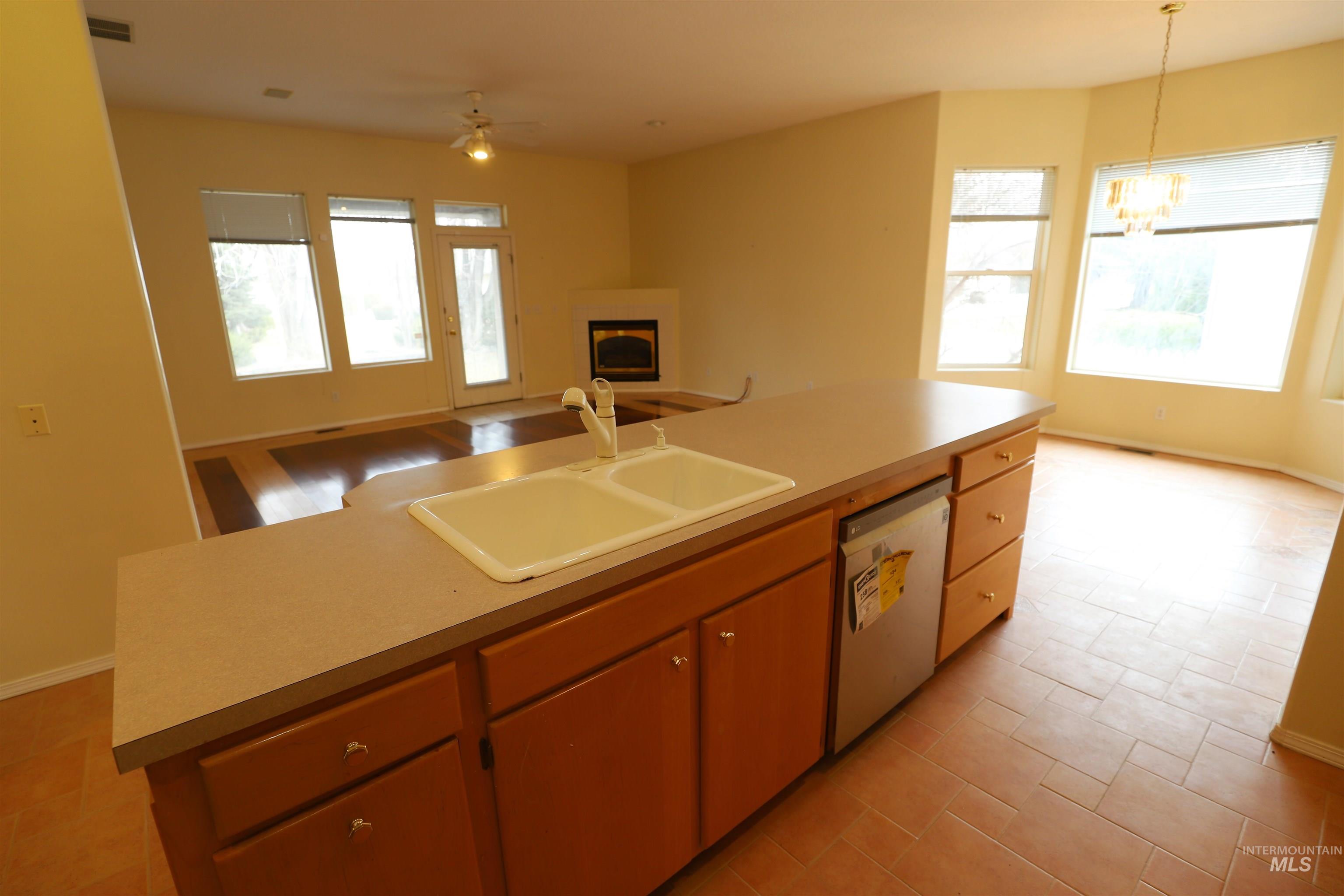 1368 Stoneybrook Circle, Twin Falls, Idaho 83301, 6 Bedrooms, 3.5 Bathrooms, Residential For Sale, Price $689,900, 98981030