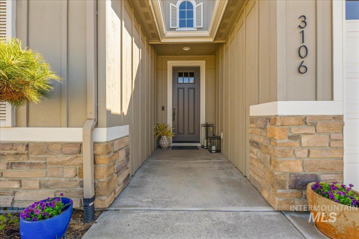 3106 N Gaviola St., Meridian, Idaho 83646, 2 Bedrooms, 3 Bathrooms, Residential For Sale, Price $599,000, 98981033
