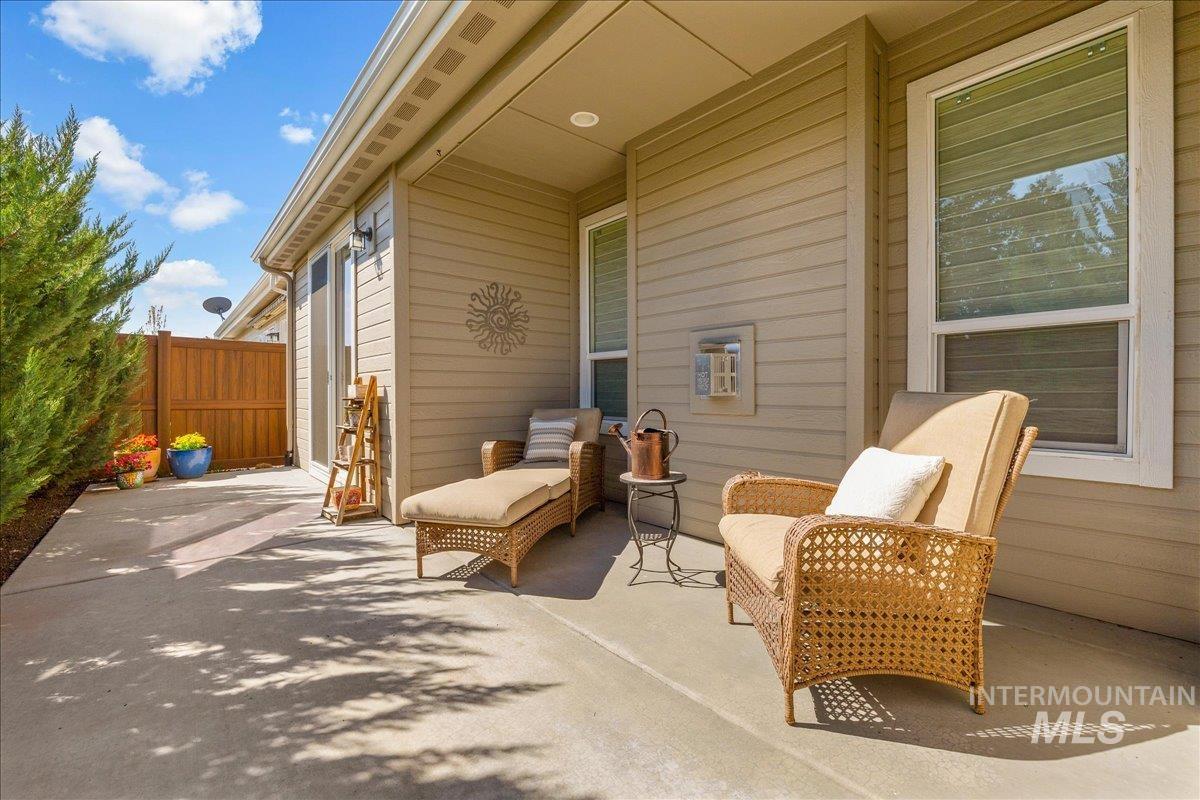 3106 N Gaviola St., Meridian, Idaho 83646, 2 Bedrooms, 3 Bathrooms, Residential For Sale, Price $599,000, 98981033