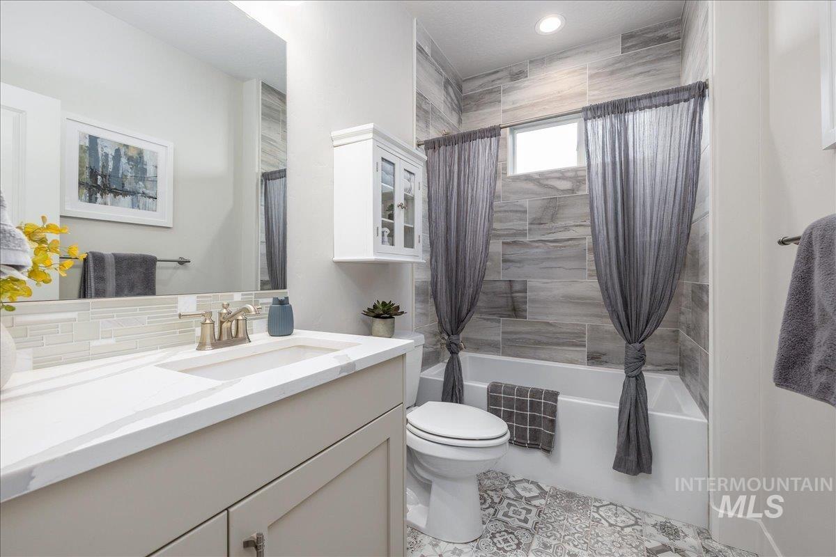 3106 N Gaviola St., Meridian, Idaho 83646, 2 Bedrooms, 3 Bathrooms, Residential For Sale, Price $599,000, 98981033