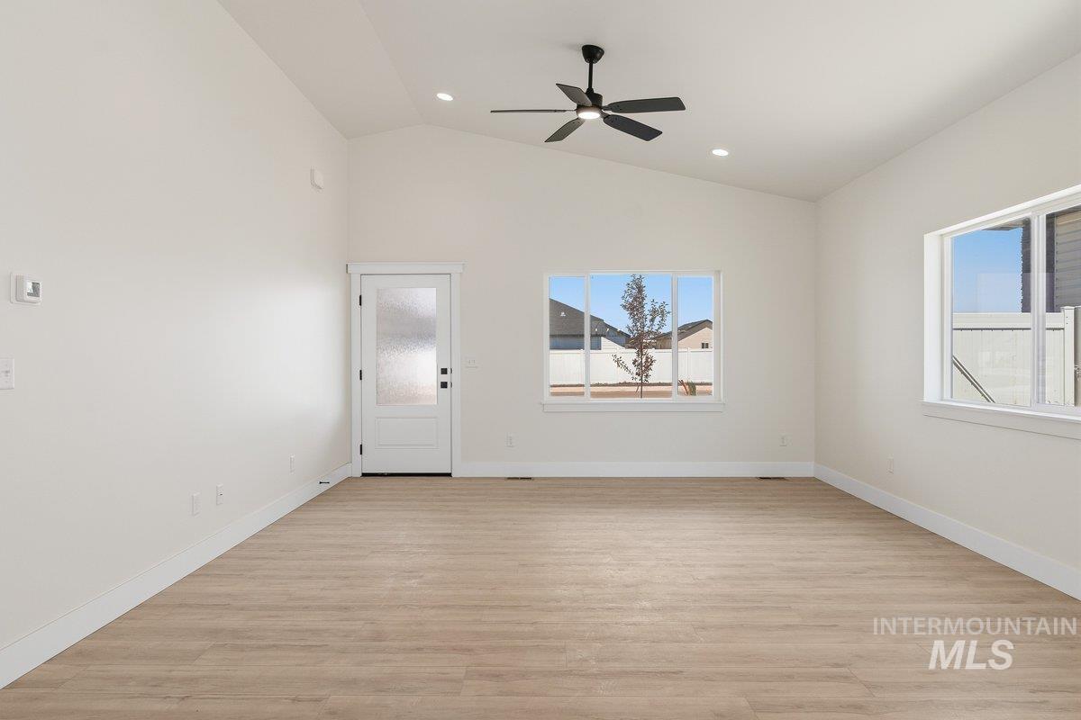 1317 E 18th Ave., Jerome, Idaho 83338, 3 Bedrooms, 2 Bathrooms, Residential For Sale, Price $379,000,MLS 98981035