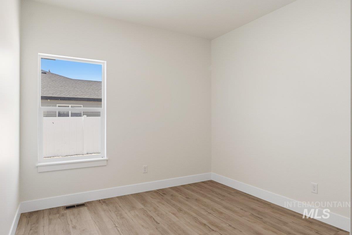 1317 E 18th Ave., Jerome, Idaho 83338, 3 Bedrooms, 2 Bathrooms, Residential For Sale, Price $379,000, 98981035