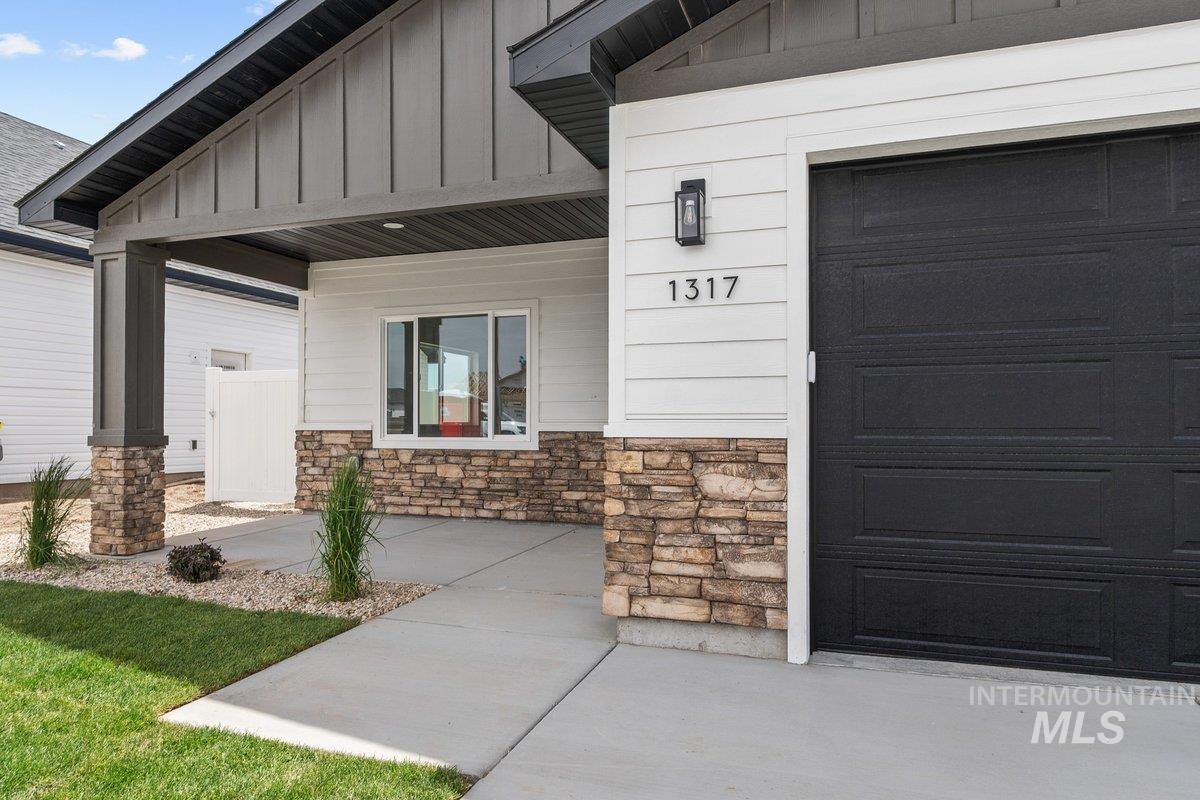 1317 E 18th Ave., Jerome, Idaho 83338, 3 Bedrooms, 2 Bathrooms, Residential For Sale, Price $379,000, 98981035