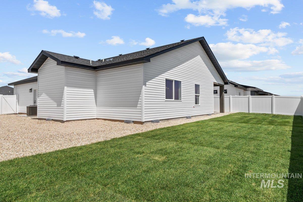 1317 E 18th Ave., Jerome, Idaho 83338, 3 Bedrooms, 2 Bathrooms, Residential For Sale, Price $379,000,MLS 98981035