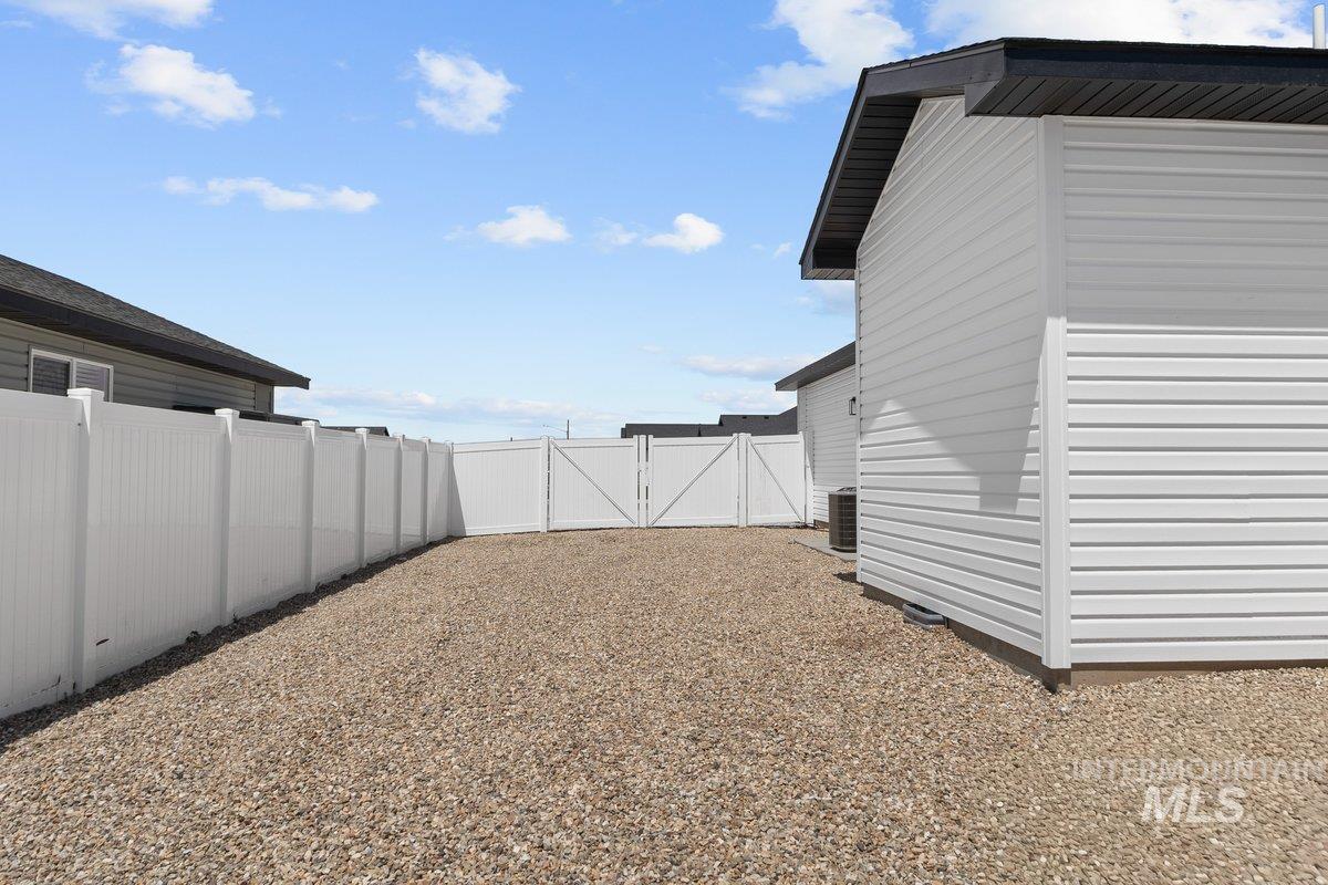 1317 E 18th Ave., Jerome, Idaho 83338, 3 Bedrooms, 2 Bathrooms, Residential For Sale, Price $379,000,MLS 98981035