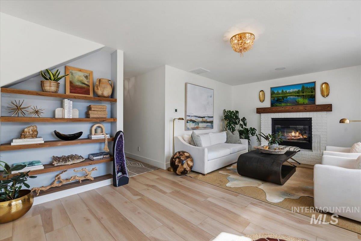 1917 E Shalimar Dr, Eagle, Idaho 83616-4071, 4 Bedrooms, 2.5 Bathrooms, Residential For Sale, Price $710,000, 98981036