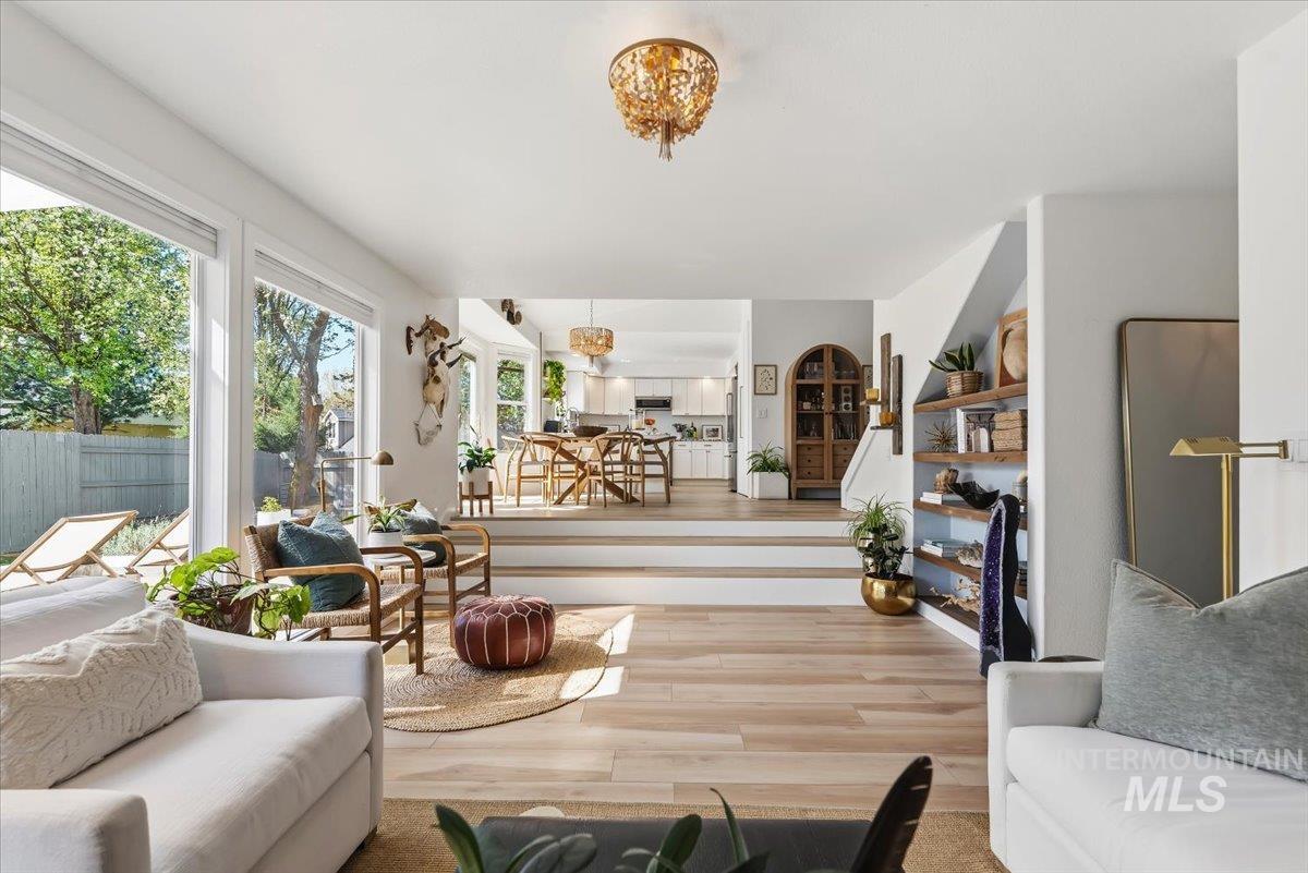 1917 E Shalimar Dr, Eagle, Idaho 83616-4071, 4 Bedrooms, 2.5 Bathrooms, Residential For Sale, Price $710,000, 98981036