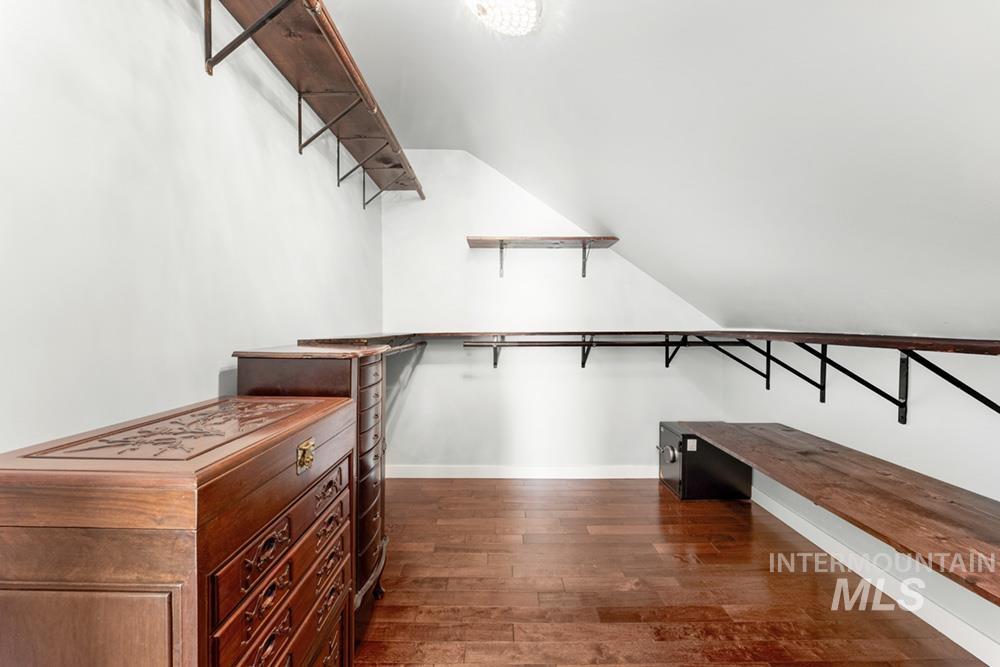 302 S Peasley St, Boise, Idaho 83705, 4 Bedrooms, 3 Bathrooms, Residential For Sale, Price $550,000, 98981040