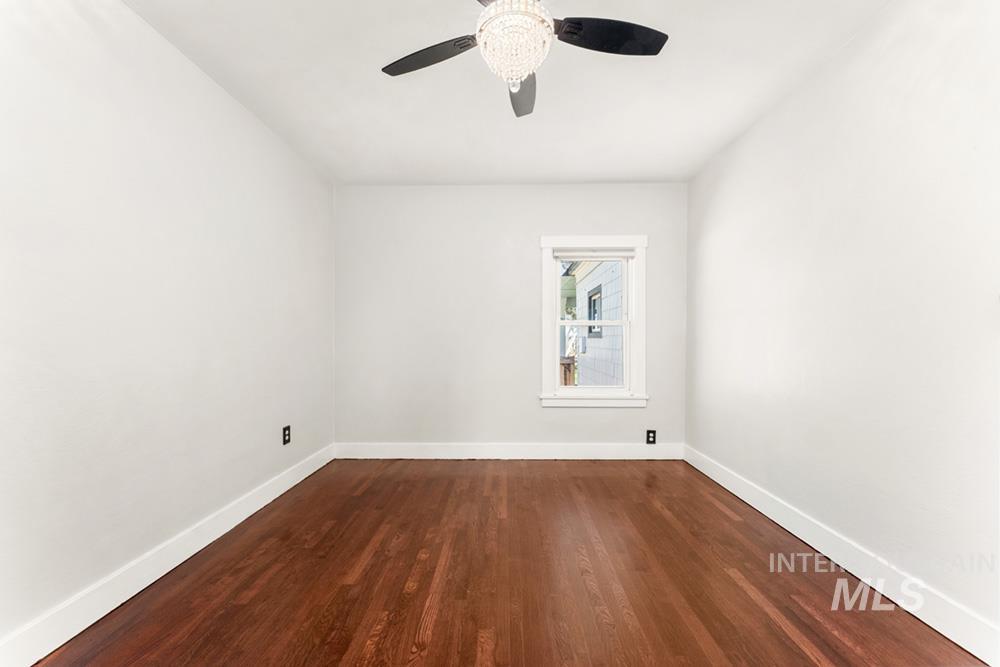 302 S Peasley St, Boise, Idaho 83705, 4 Bedrooms, 3 Bathrooms, Residential For Sale, Price $550,000, 98981040