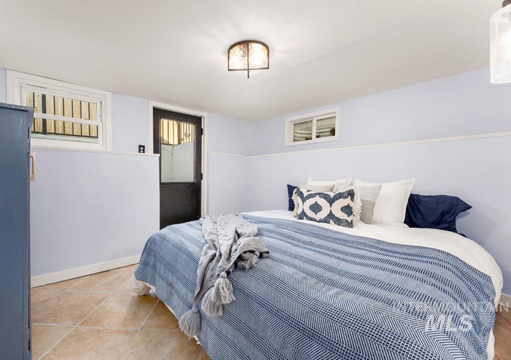 302 S Peasley St, Boise, Idaho 83705, 4 Bedrooms, 3 Bathrooms, Residential For Sale, Price $550,000, 98981040