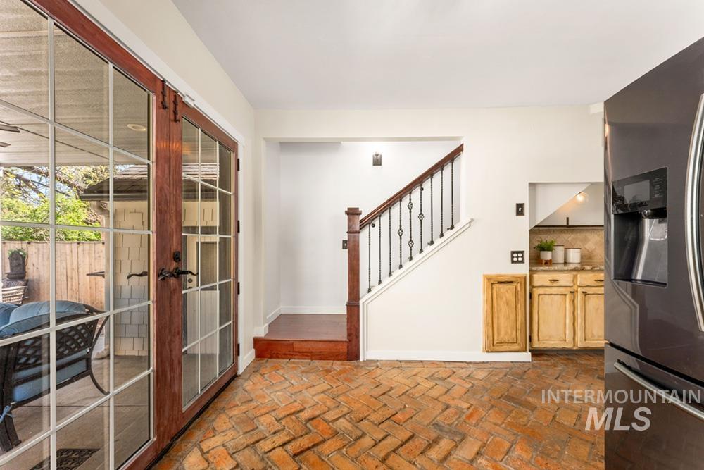 302 S Peasley St, Boise, Idaho 83705, 4 Bedrooms, 3 Bathrooms, Residential For Sale, Price $550,000, 98981040