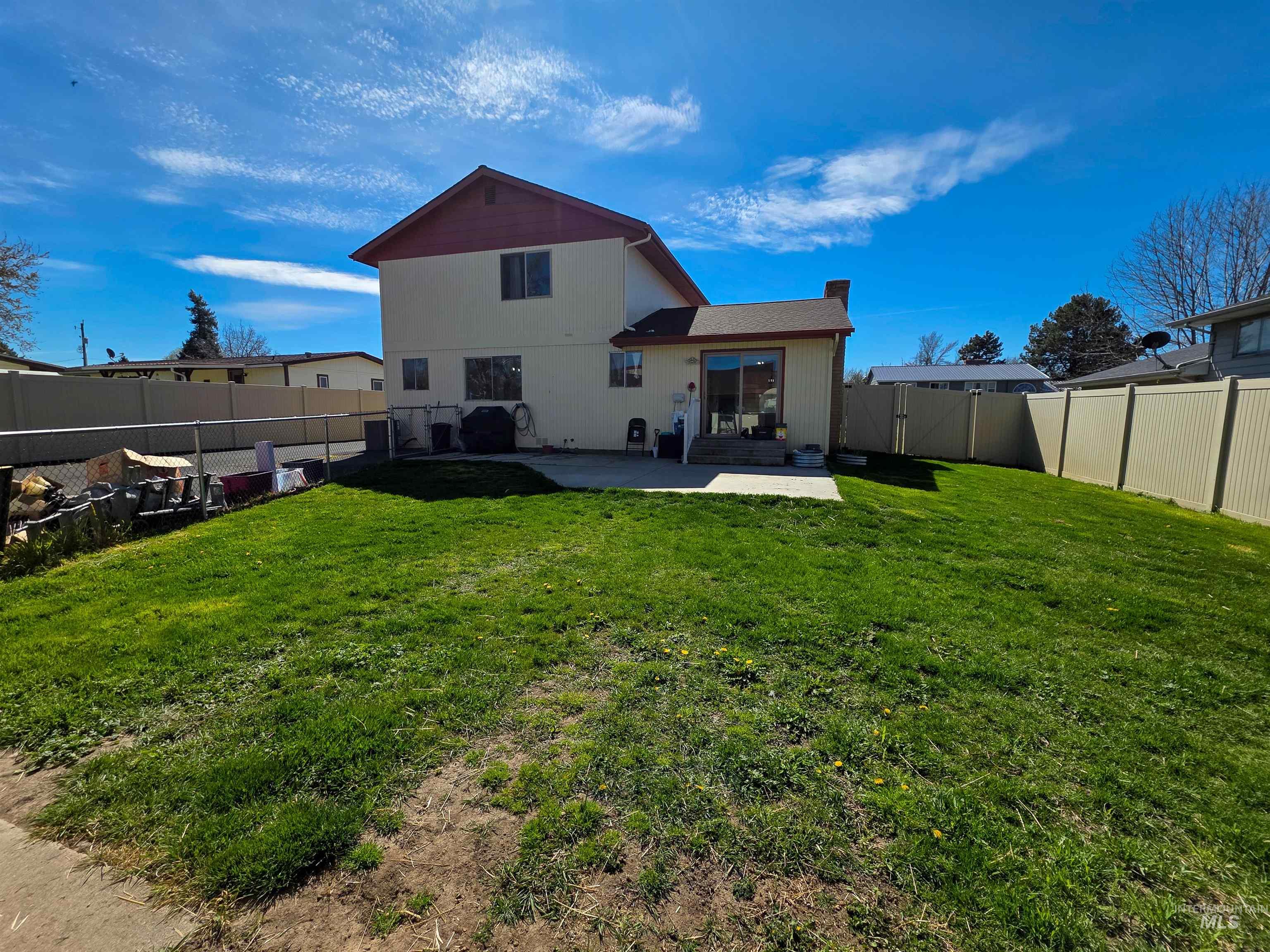 2019 Birch Ave, Lewiston, Idaho 83501, 3 Bedrooms, 2.5 Bathrooms, Residential For Sale, Price $429,999, 98981043