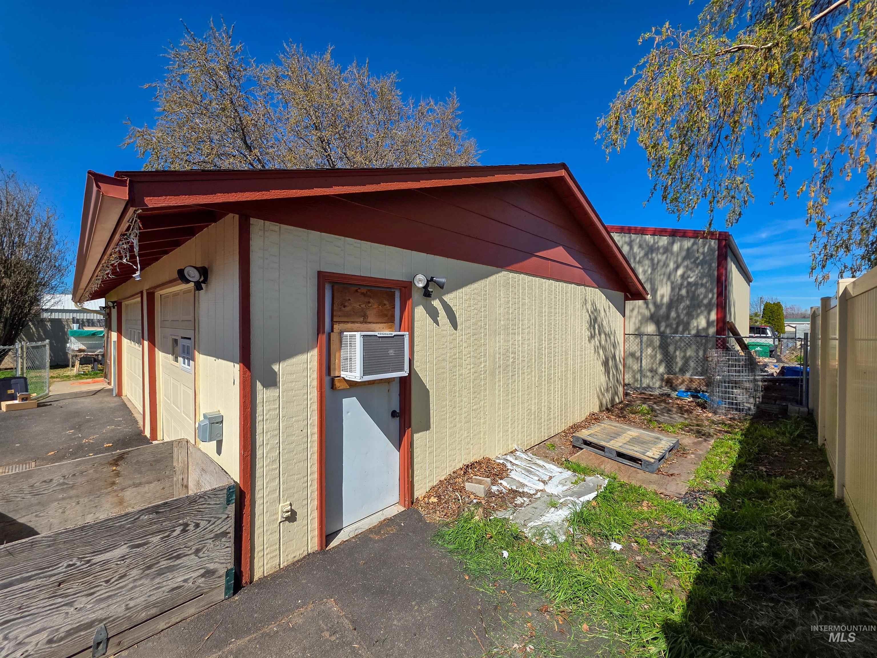2019 Birch Ave, Lewiston, Idaho 83501, 3 Bedrooms, 2.5 Bathrooms, Residential For Sale, Price $422,500, 98981043