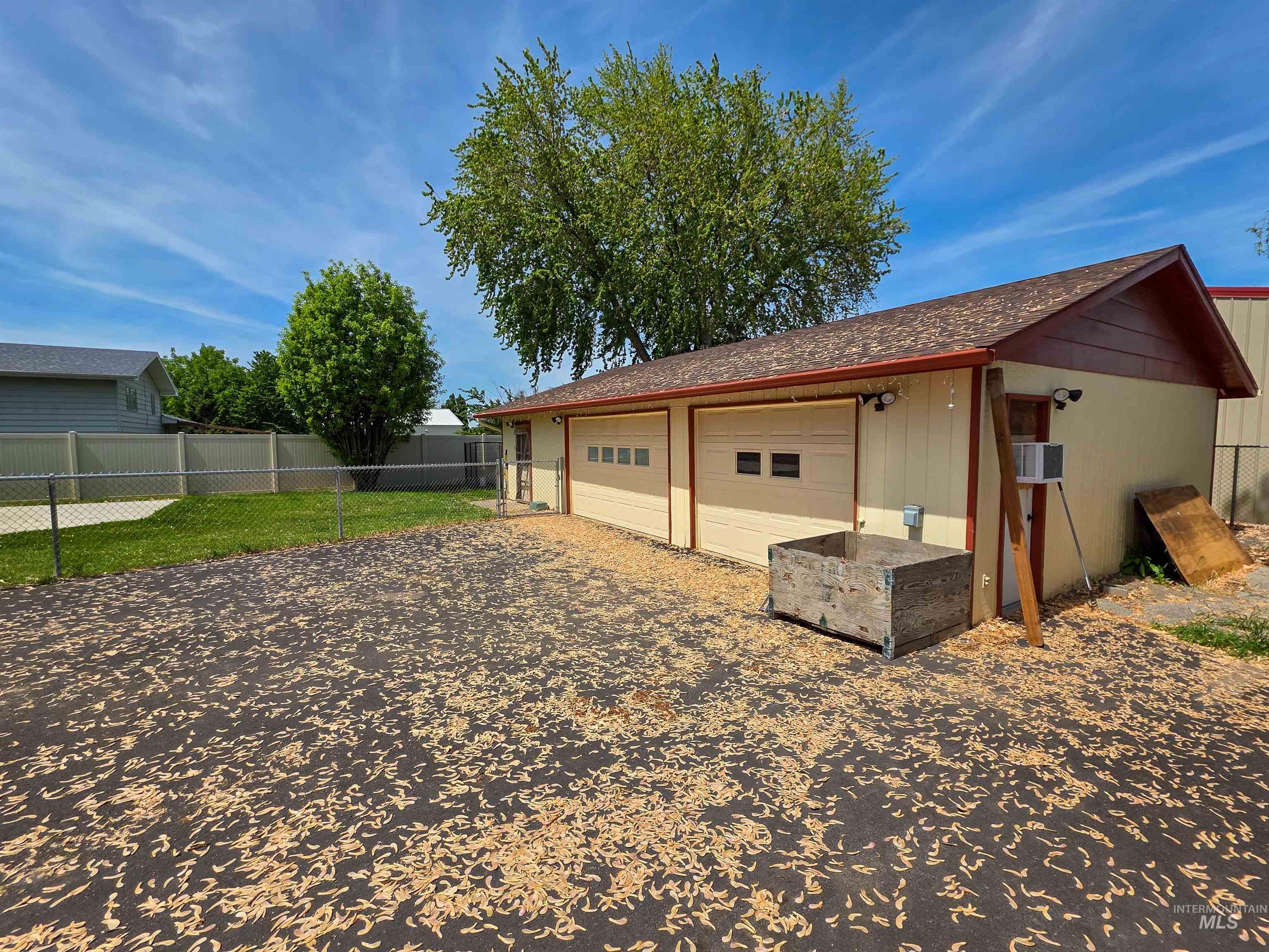 2019 Birch Ave, Lewiston, Idaho 83501, 3 Bedrooms, 2.5 Bathrooms, Residential For Sale, Price $422,500, 98981043