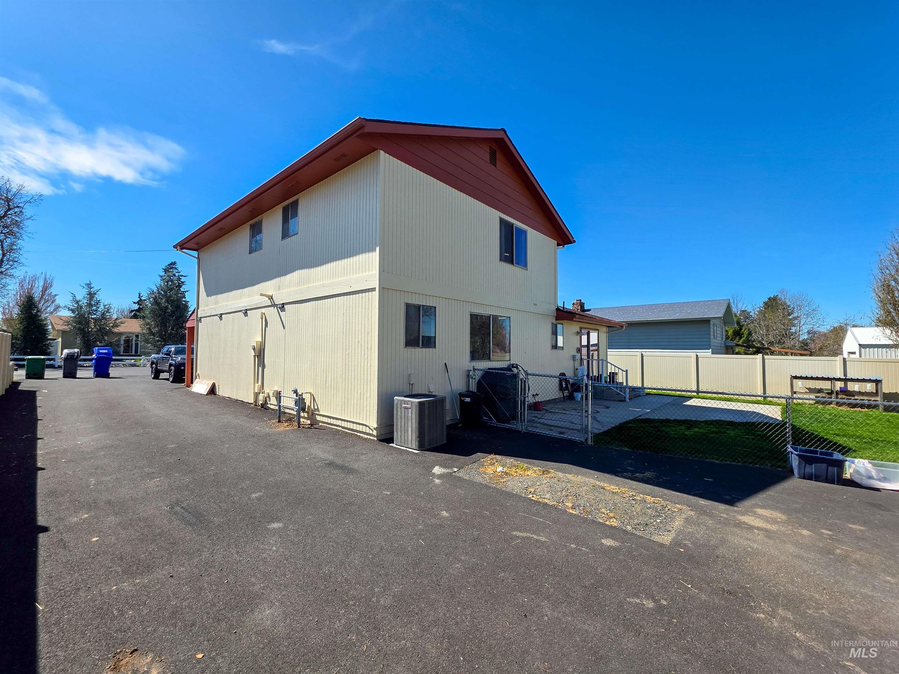 2019 Birch Ave, Lewiston, Idaho 83501, 3 Bedrooms, 2.5 Bathrooms, Residential For Sale, Price $429,999, 98981043