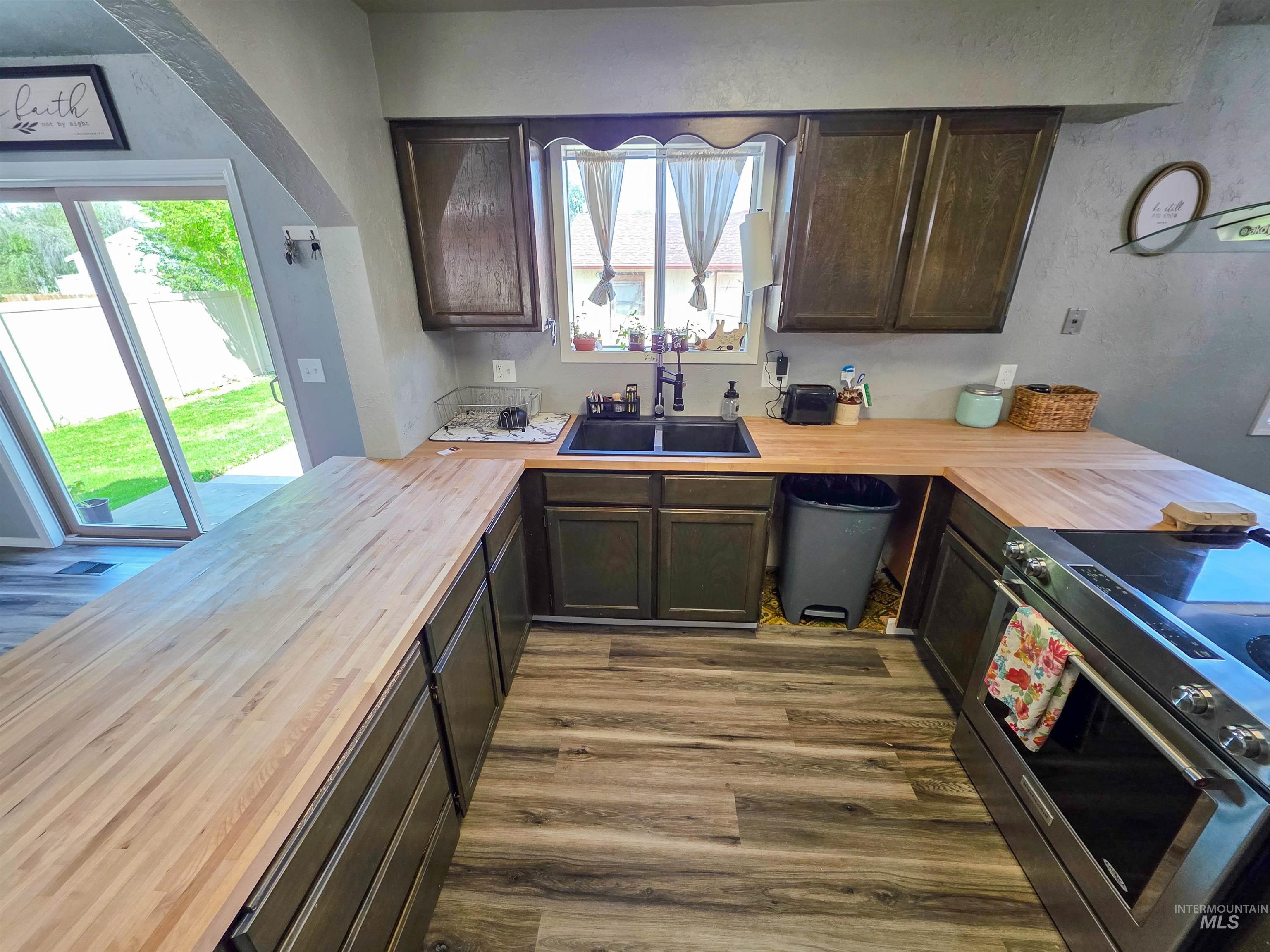 2019 Birch Ave, Lewiston, Idaho 83501, 3 Bedrooms, 2.5 Bathrooms, Residential For Sale, Price $422,500, 98981043
