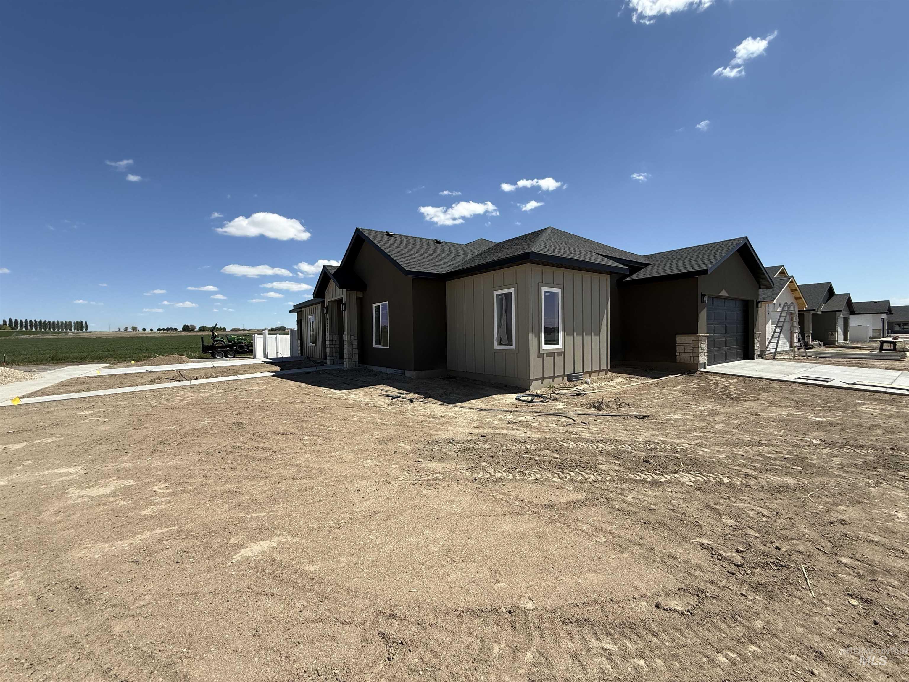 1331 E 19th Ave., Jerome, Idaho 83338, 4 Bedrooms, 2 Bathrooms, Residential For Sale, Price $439,000,MLS 98981044