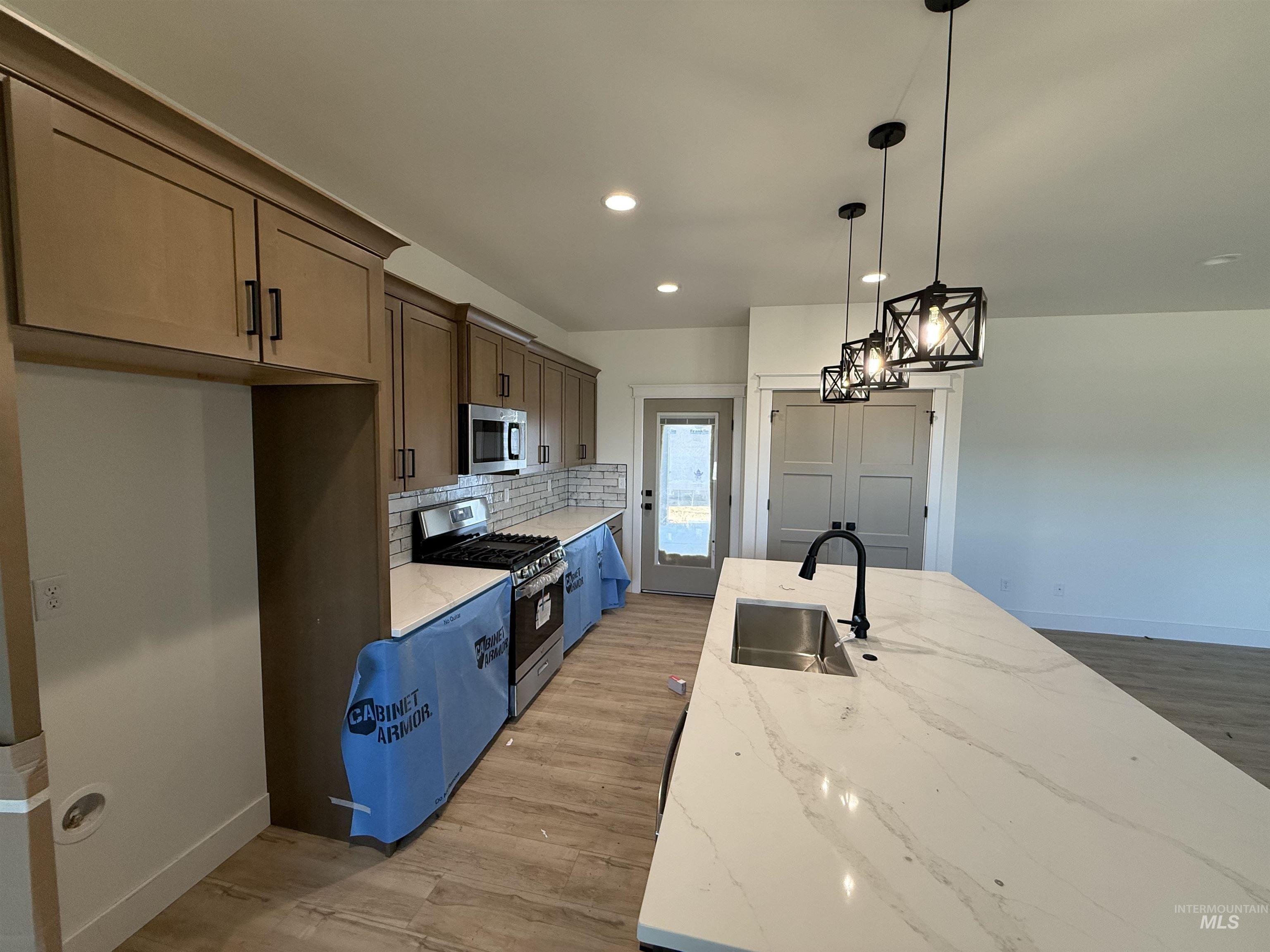 1331 E 19th Ave., Jerome, Idaho 83338, 4 Bedrooms, 2 Bathrooms, Residential For Sale, Price $439,000,MLS 98981044