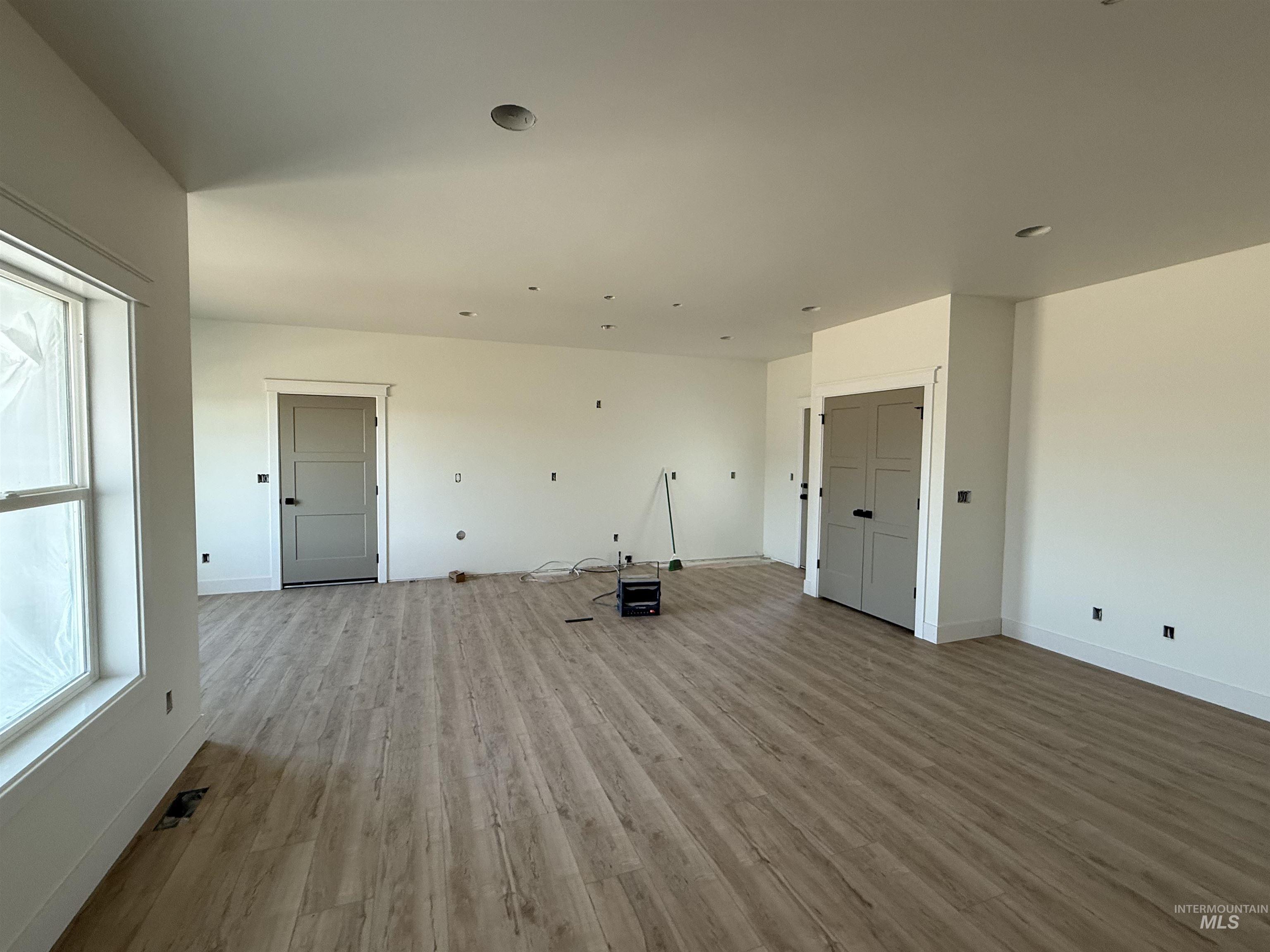 1331 E 19th Ave., Jerome, Idaho 83338, 4 Bedrooms, 2 Bathrooms, Residential For Sale, Price $439,000, 98981044