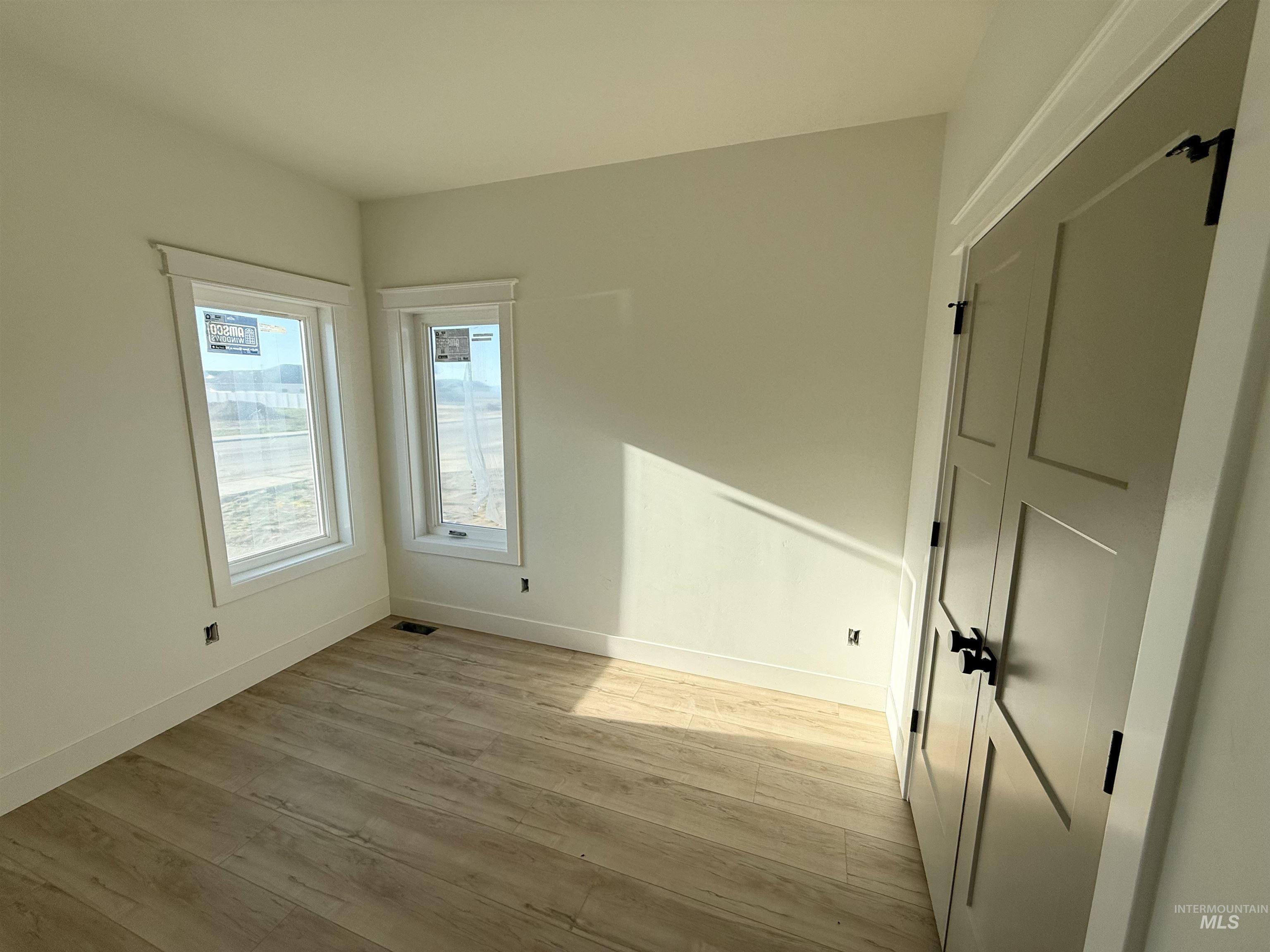 1331 E 19th Ave., Jerome, Idaho 83338, 4 Bedrooms, 2 Bathrooms, Residential For Sale, Price $439,000, 98981044