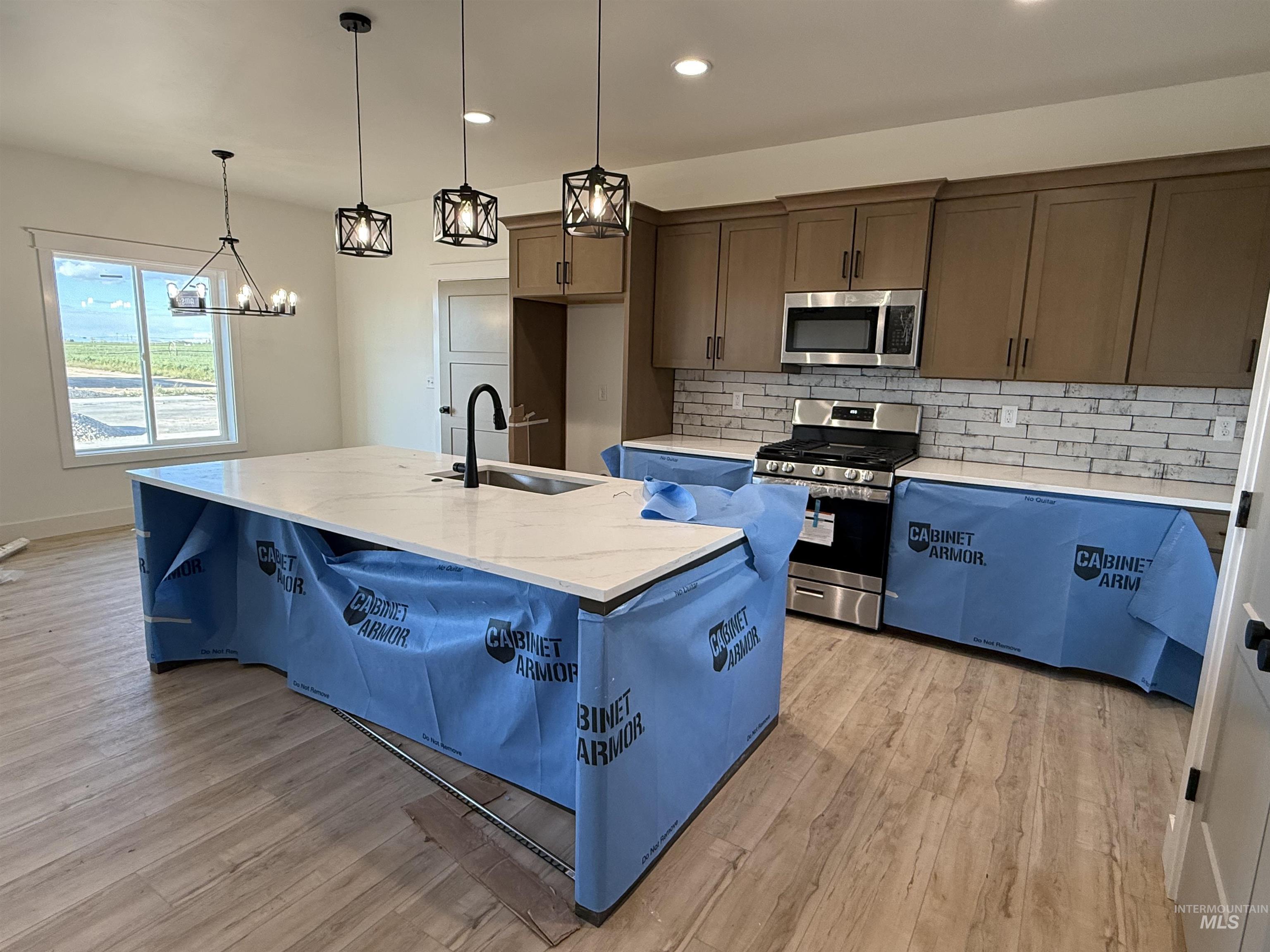 1331 E 19th Ave., Jerome, Idaho 83338, 4 Bedrooms, 2 Bathrooms, Residential For Sale, Price $439,000,MLS 98981044