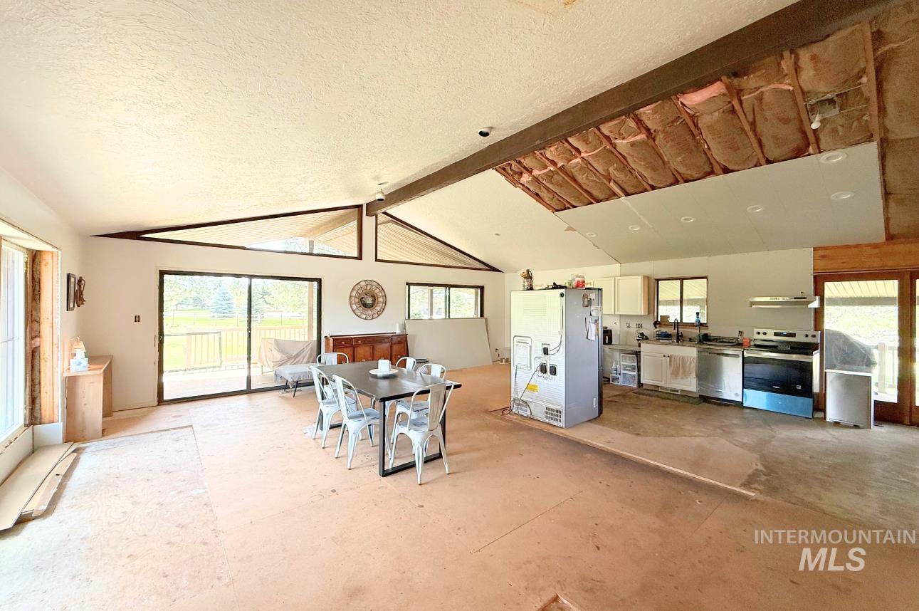 4055 N Canyon Ridge Dr, Twin Falls, Idaho 83301, 4 Bedrooms, 3 Bathrooms, Residential For Sale, Price $750,000,MLS 98981045