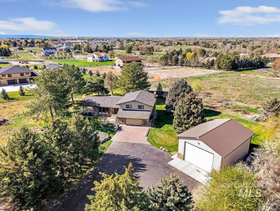4055 N Canyon Ridge Dr, Twin Falls, Idaho 83301, 4 Bedrooms, 3 Bathrooms, Residential For Sale, Price $750,000,MLS 98981045