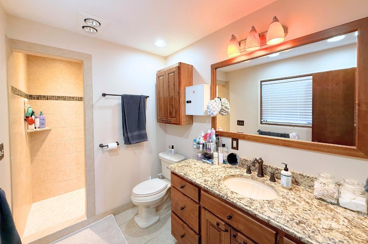 4055 N Canyon Ridge Dr, Twin Falls, Idaho 83301, 4 Bedrooms, 2 Bathrooms, Residential For Sale, Price $750,000, 98981045