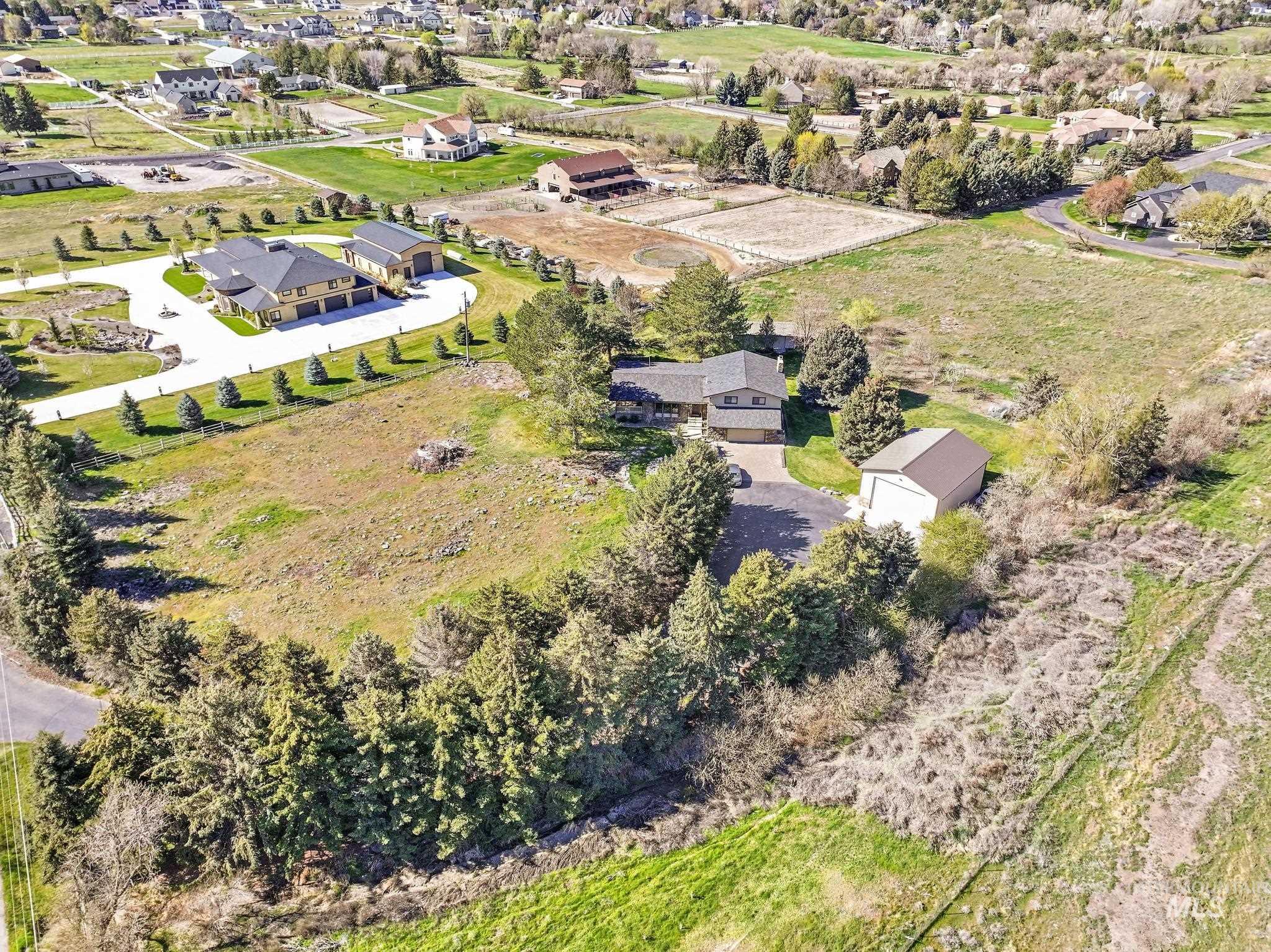 4055 N Canyon Ridge Dr, Twin Falls, Idaho 83301, 4 Bedrooms, 2 Bathrooms, Residential For Sale, Price $750,000, 98981045