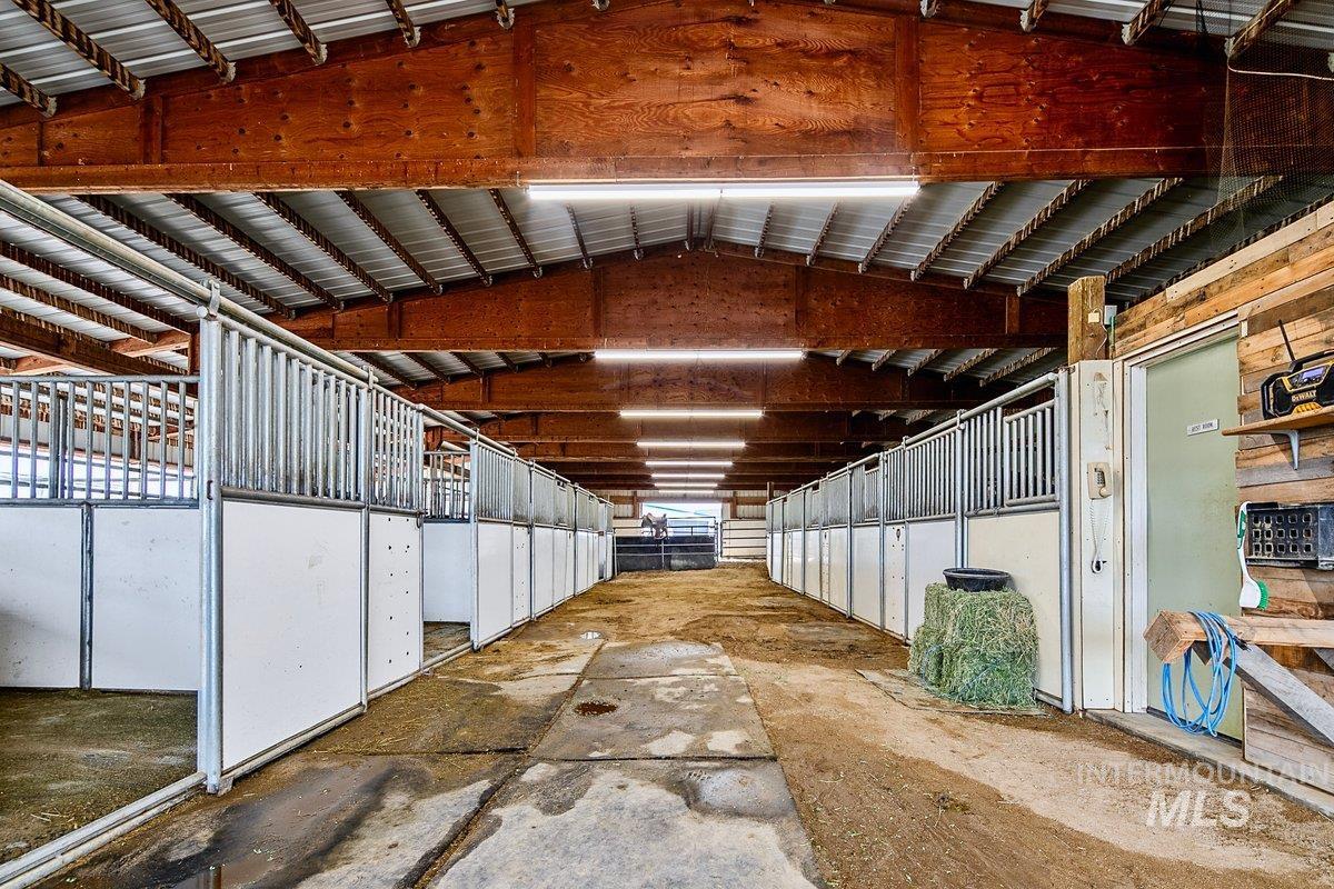 6451 Little Freezeout Rd., Caldwell, Idaho 83607, 7 Bedrooms, 6.5 Bathrooms, Residential For Sale, Price $3,599,000, 98981046