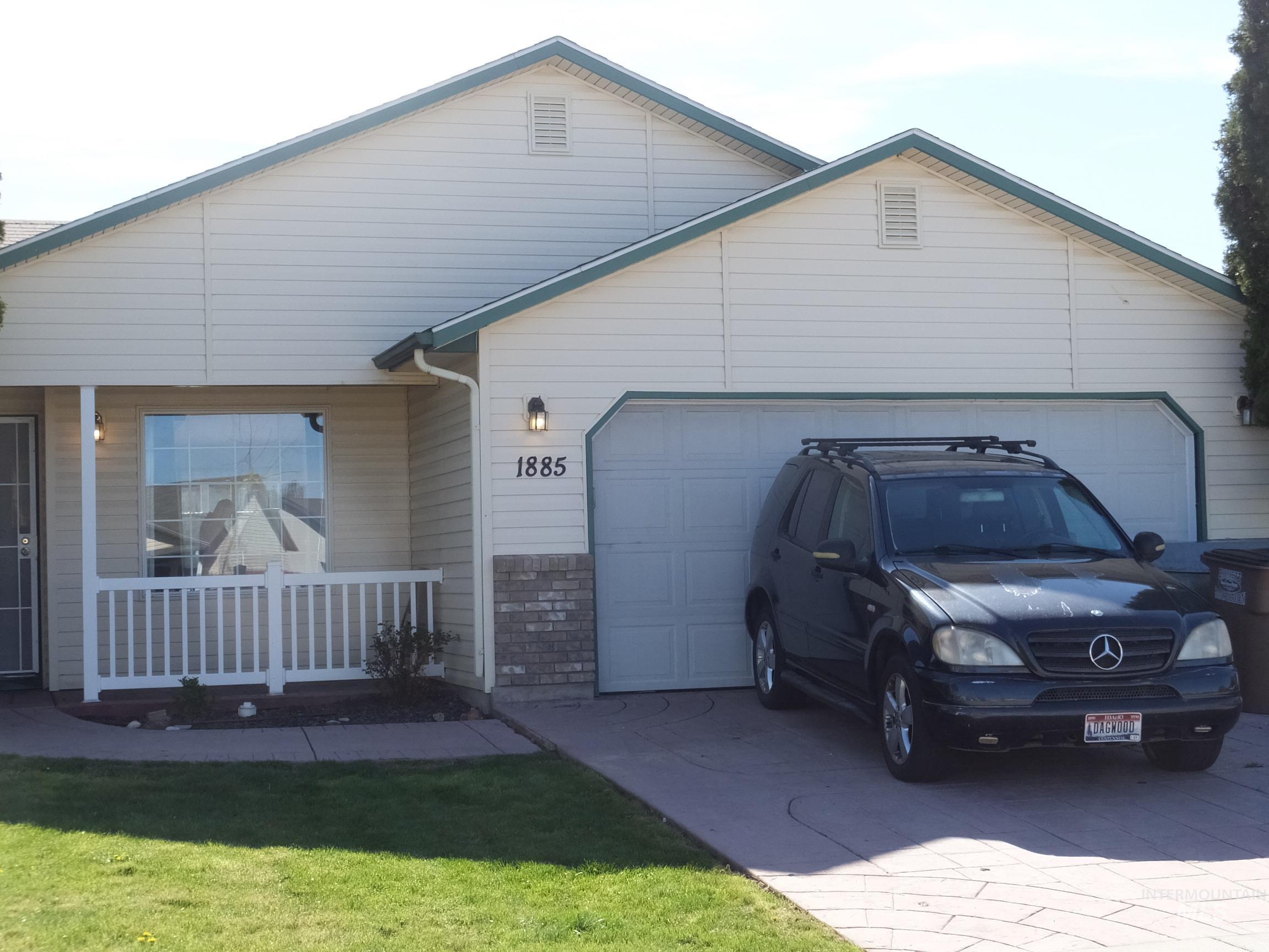 1885 Stone Dr, Emmett, Idaho 83617, 3 Bedrooms, 2 Bathrooms, Residential For Sale, Price $349,900, 98981047