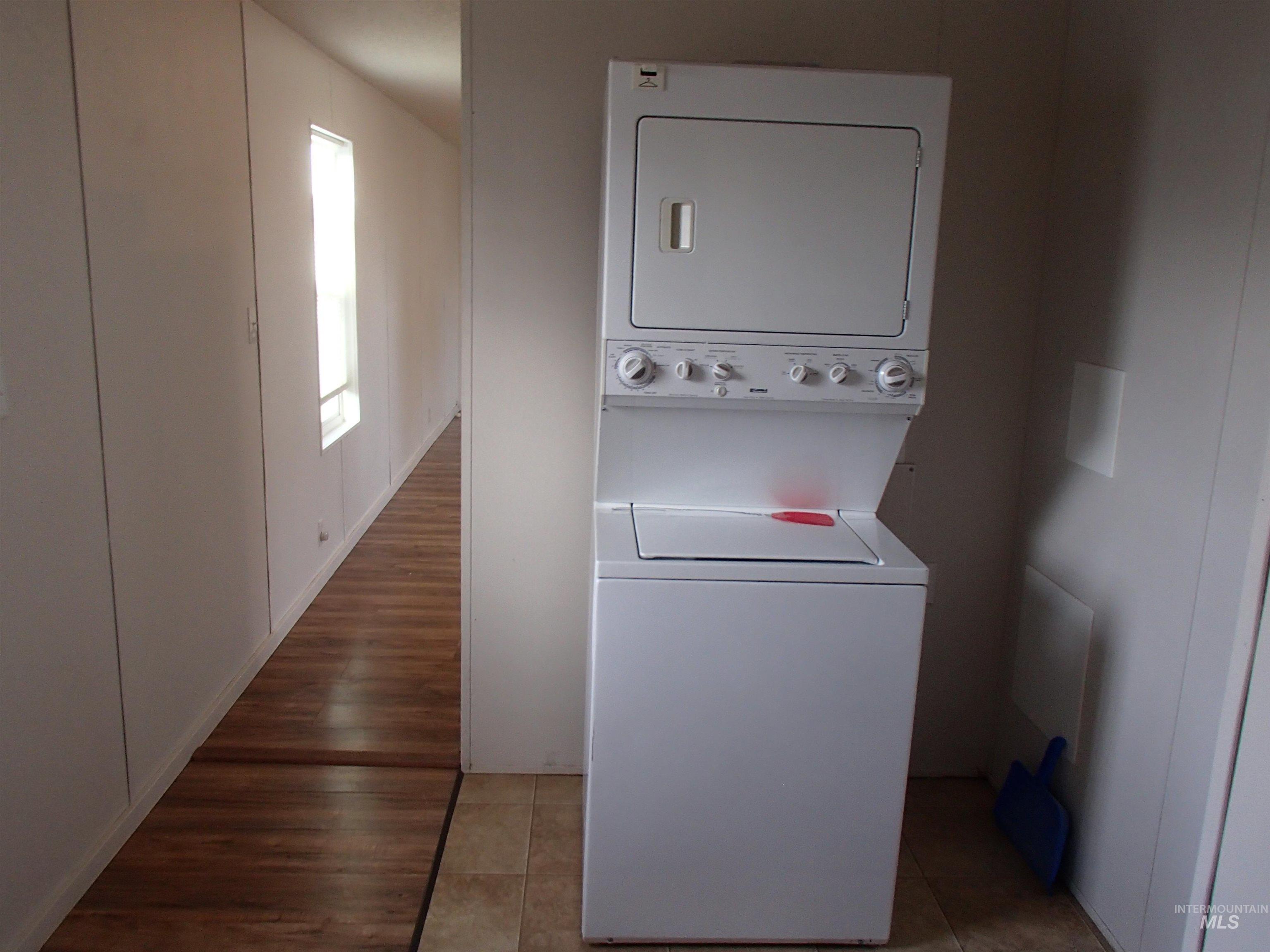 4117 Bear Valley, Nampa, Idaho 83687, 2 Bedrooms, 1 Bathroom, Residential For Sale, Price $114,900, 98981048