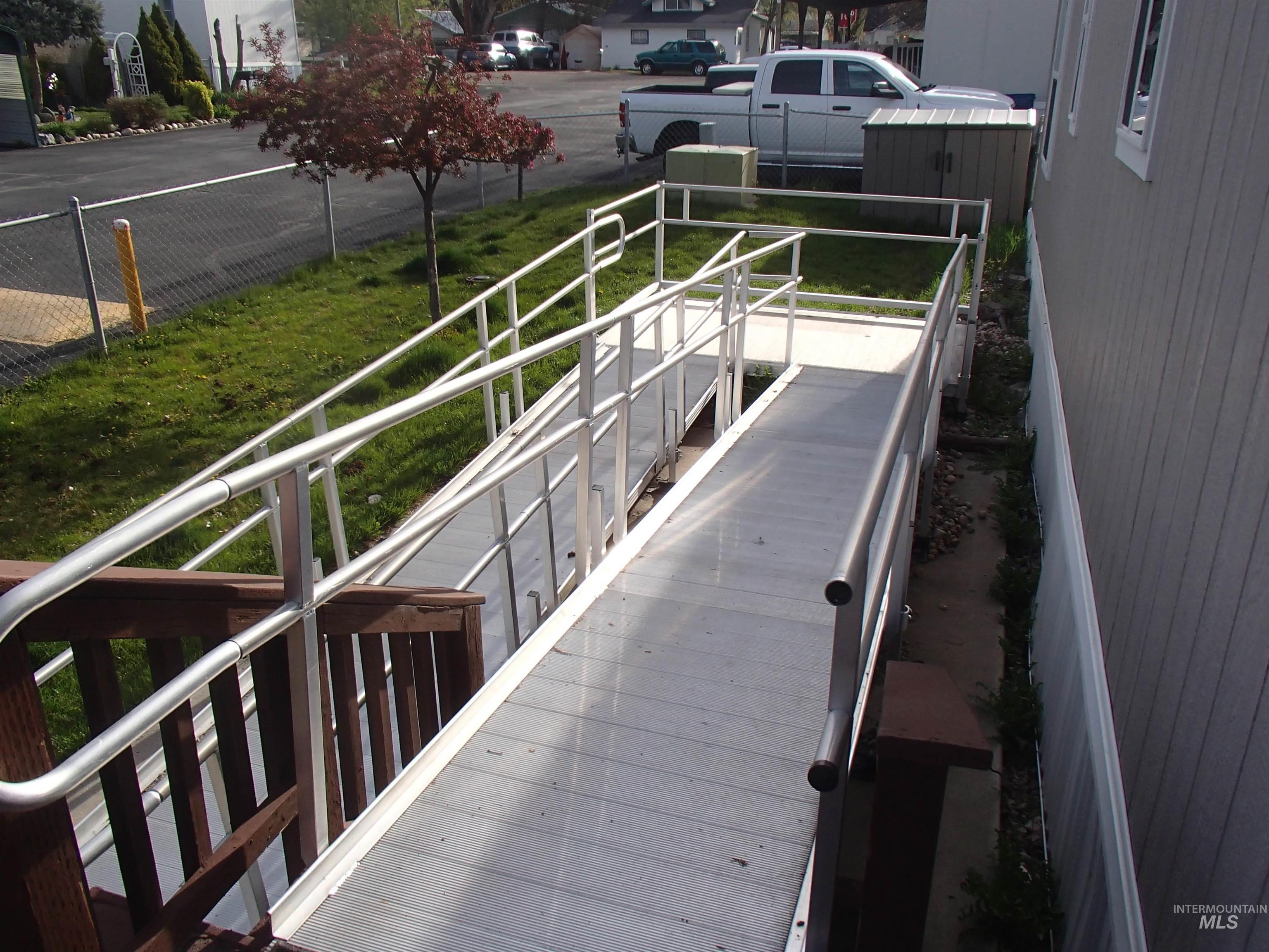 4117 Bear Valley, Nampa, Idaho 83687, 2 Bedrooms, 1 Bathroom, Residential For Sale, Price $114,900, 98981048