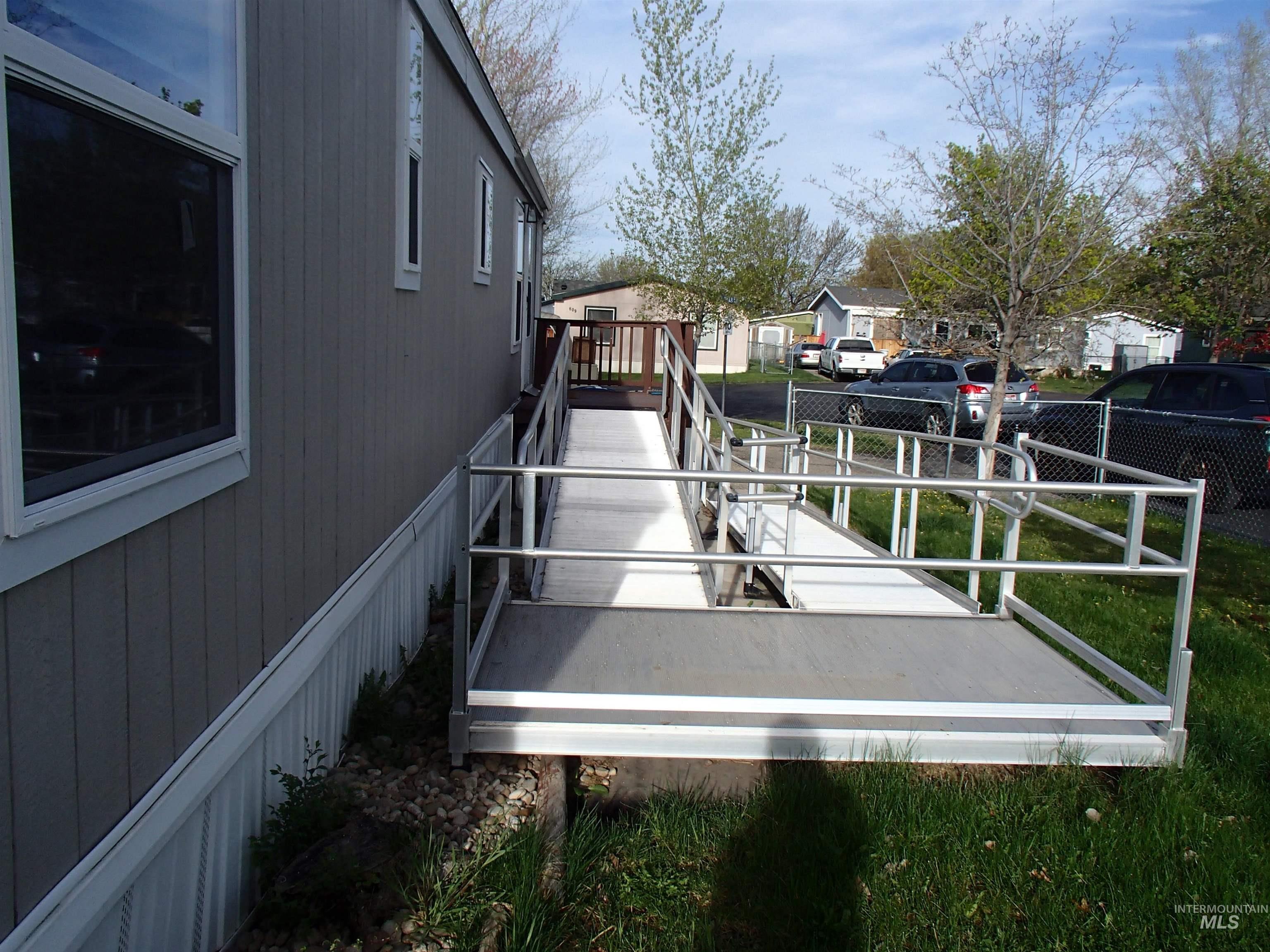 4117 Bear Valley, Nampa, Idaho 83687, 2 Bedrooms, 1 Bathroom, Residential For Sale, Price $114,900, 98981048