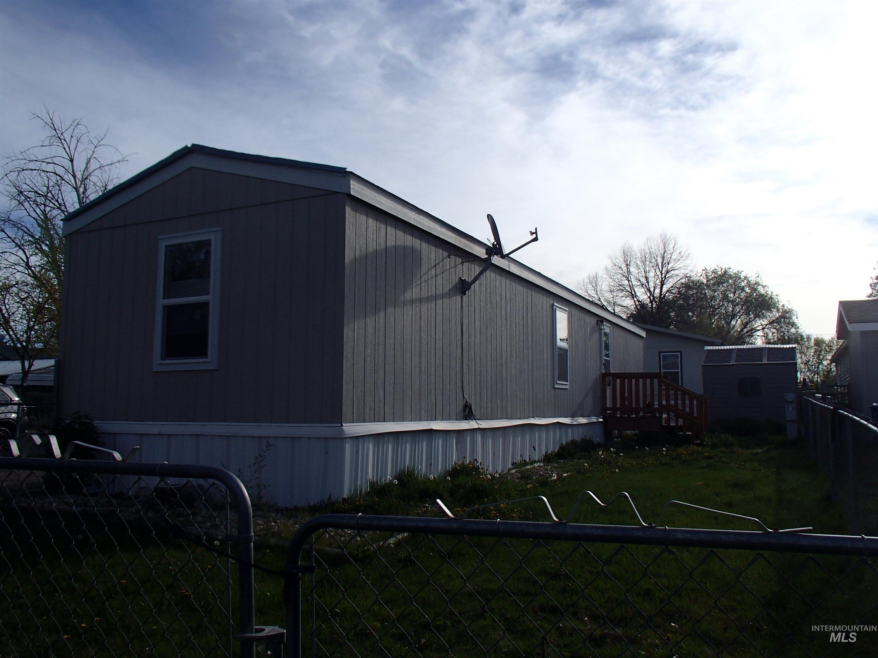 4117 Bear Valley, Nampa, Idaho 83687, 2 Bedrooms, 1 Bathroom, Residential For Sale, Price $114,900, 98981048