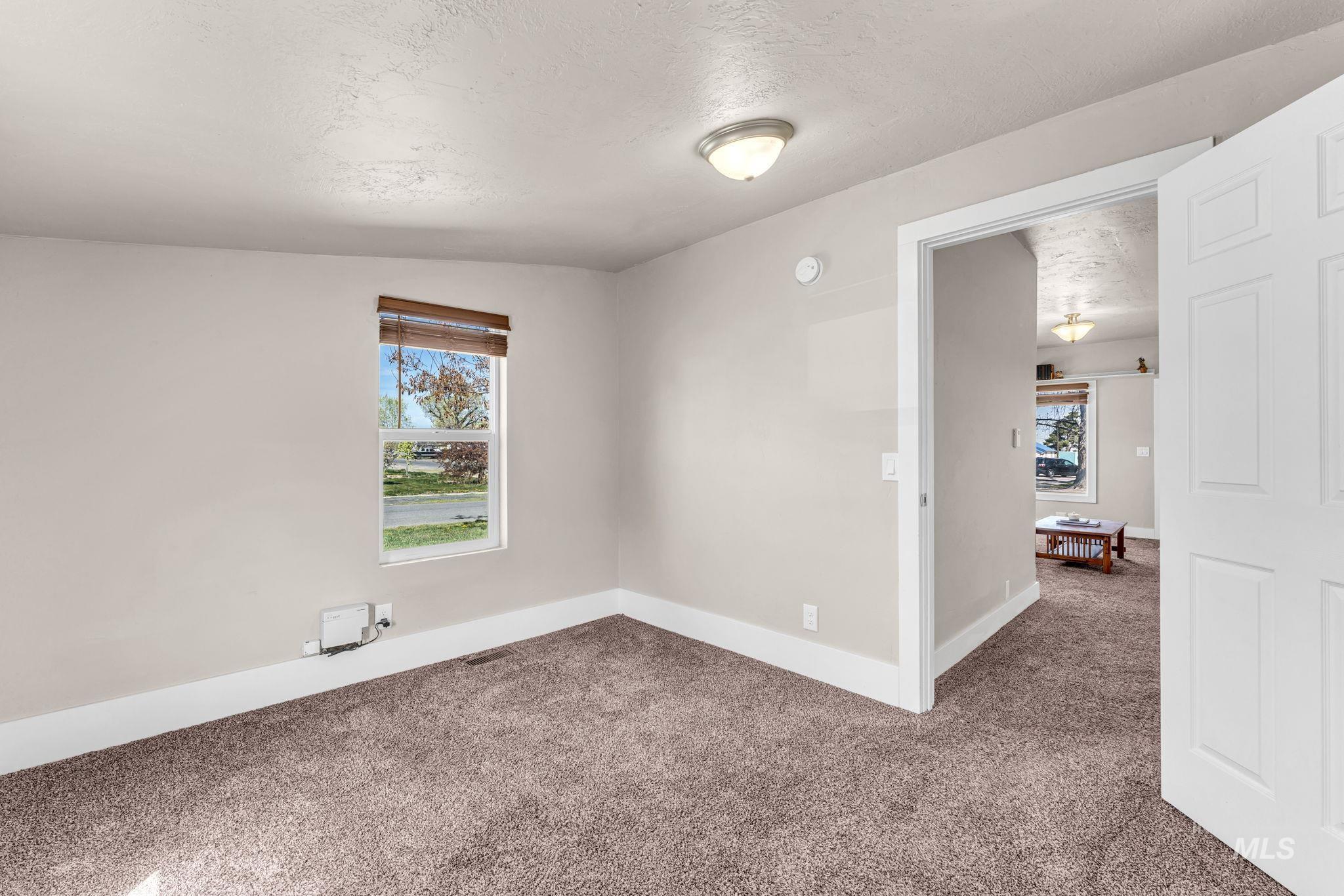 425 6th street, Filer, Idaho 83328, 2 Bedrooms, 1 Bathroom, Residential For Sale, Price $225,000, 98981050