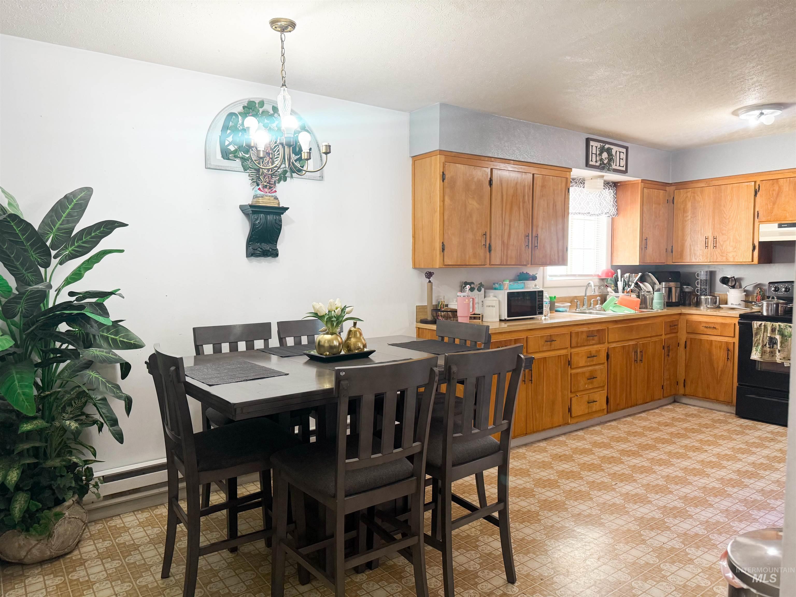 327 N Conant Ave, Burley, Idaho 83318, 3 Bedrooms, 1 Bathroom, Residential For Sale, Price $235,000, 98981075