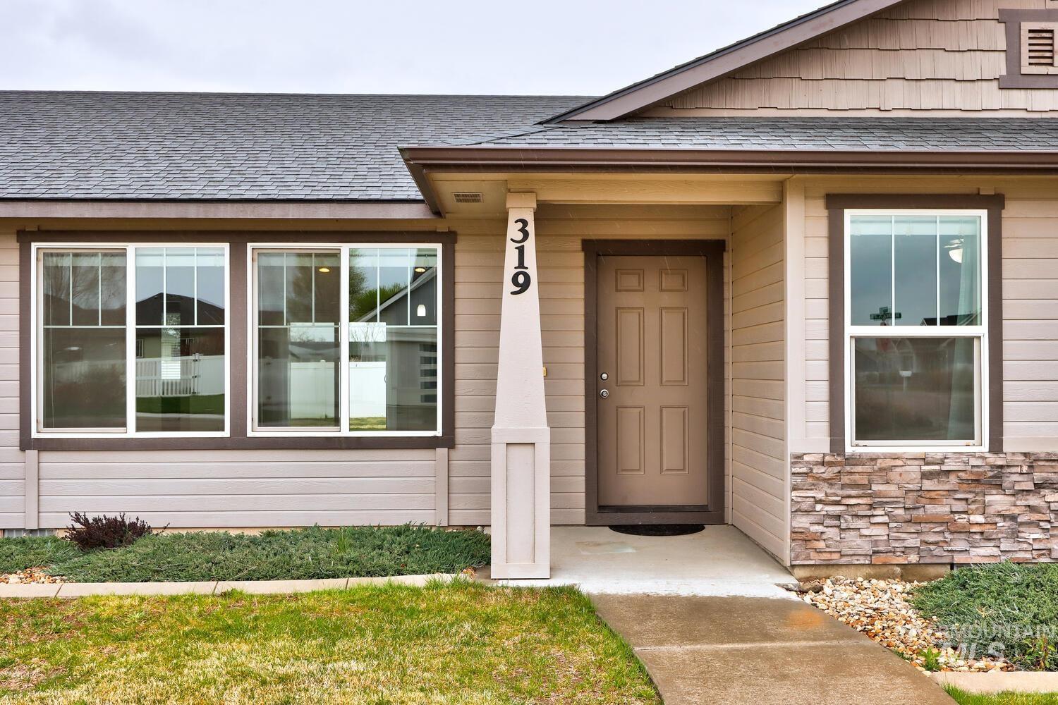 319 Magnolia Ave, Fruitland, Idaho 83619, 4 Bedrooms, 2 Bathrooms, Residential For Sale, Price $429,900, 98981078