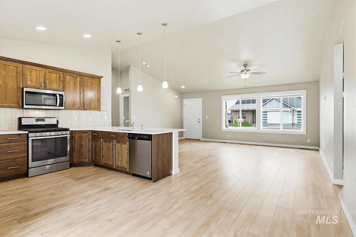 319 Magnolia Ave, Fruitland, Idaho 83619, 4 Bedrooms, 2 Bathrooms, Residential For Sale, Price $429,900, 98981078