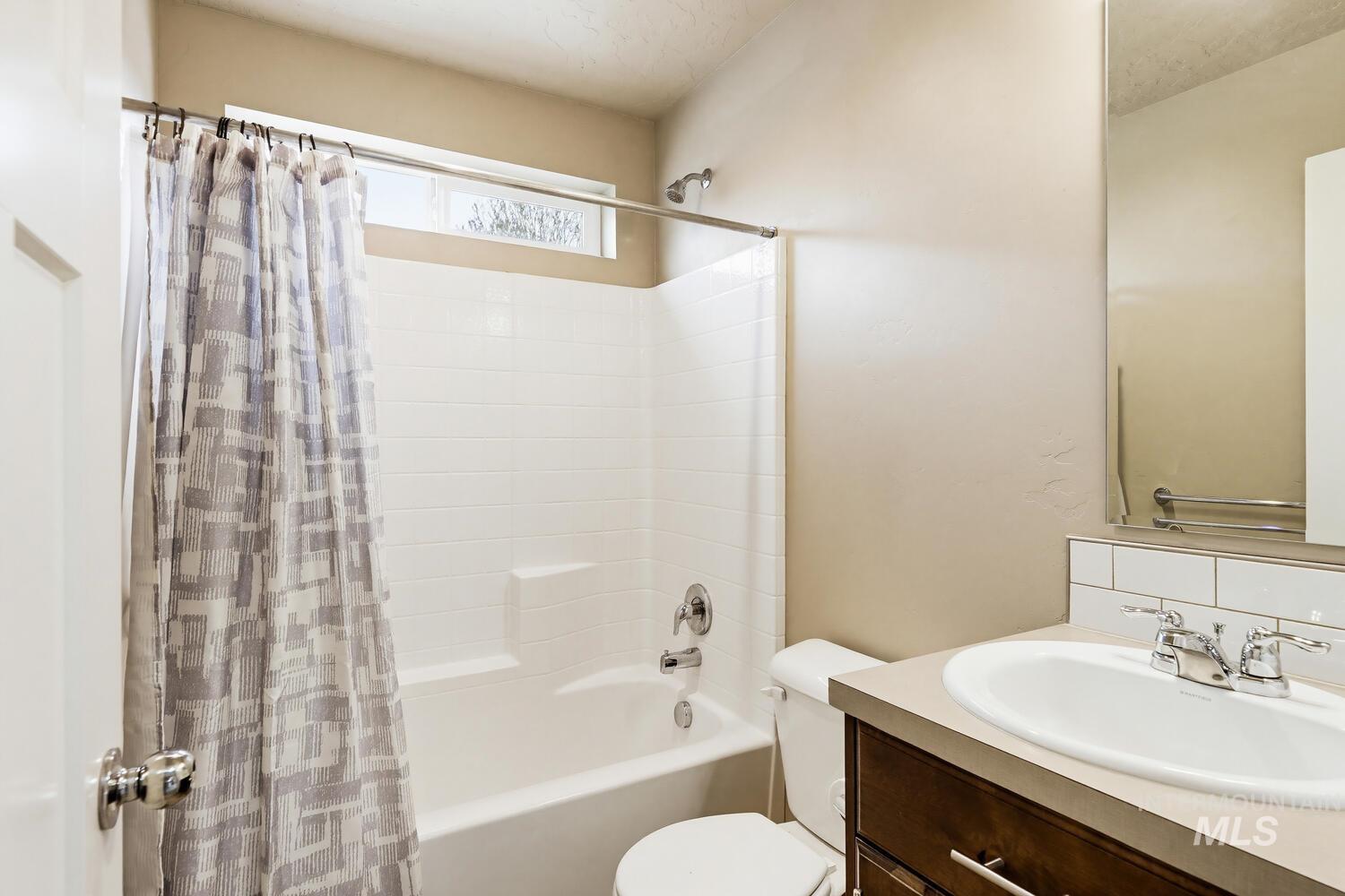 319 Magnolia Ave, Fruitland, Idaho 83619, 4 Bedrooms, 2 Bathrooms, Residential For Sale, Price $429,900, 98981078