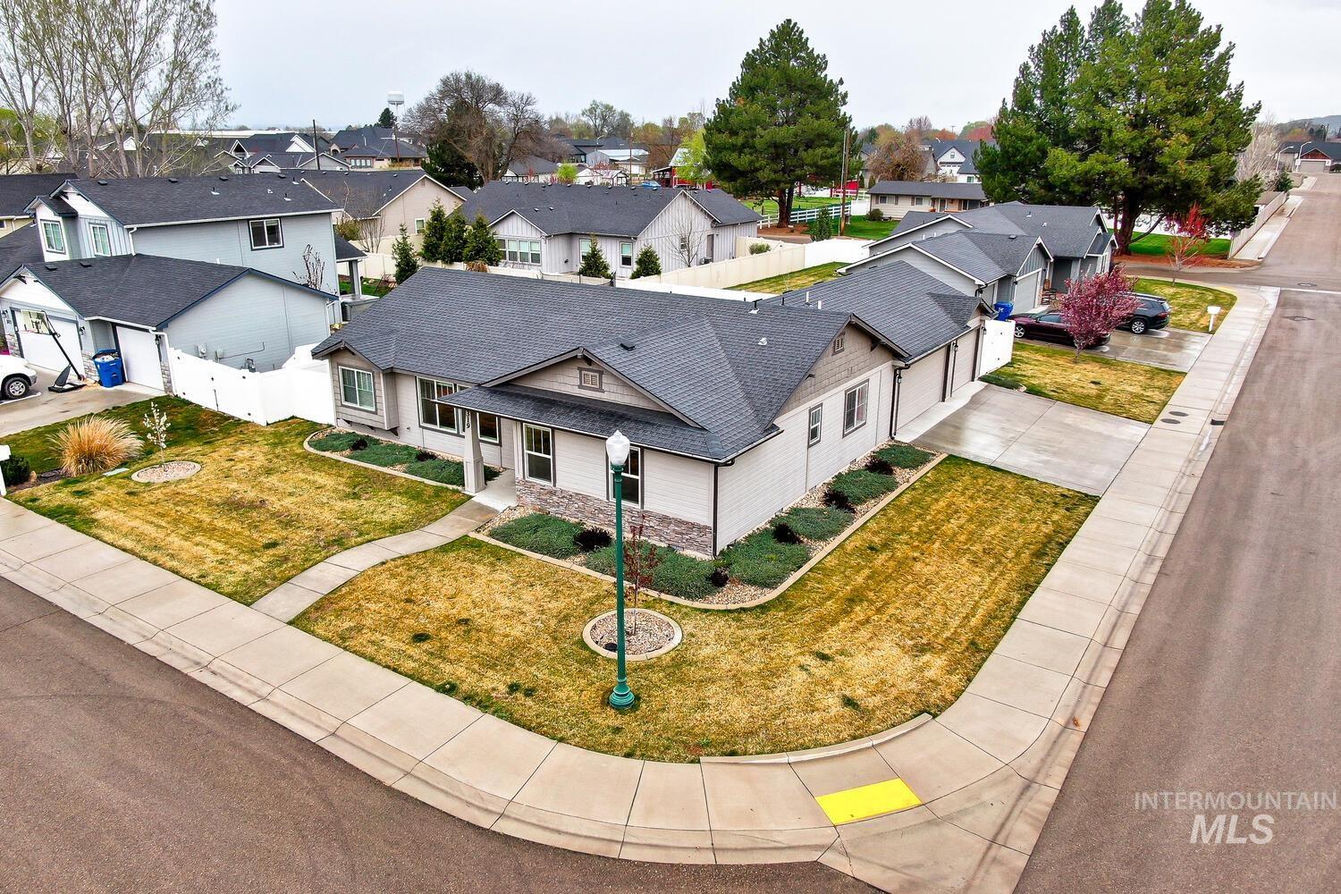 319 Magnolia Ave, Fruitland, Idaho 83619, 4 Bedrooms, 2 Bathrooms, Residential For Sale, Price $429,900, 98981078